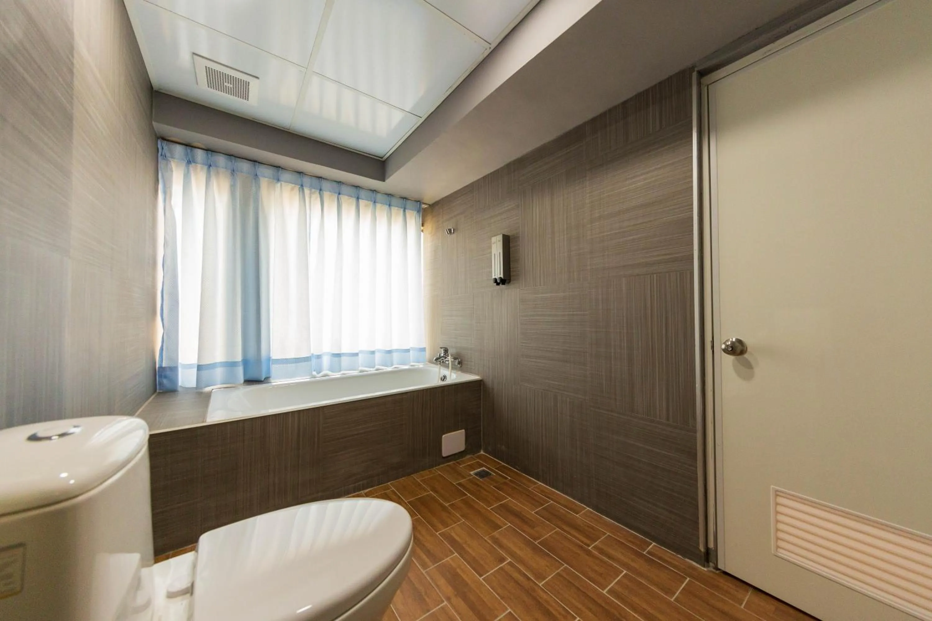 Toilet in Liu He Su Hotel