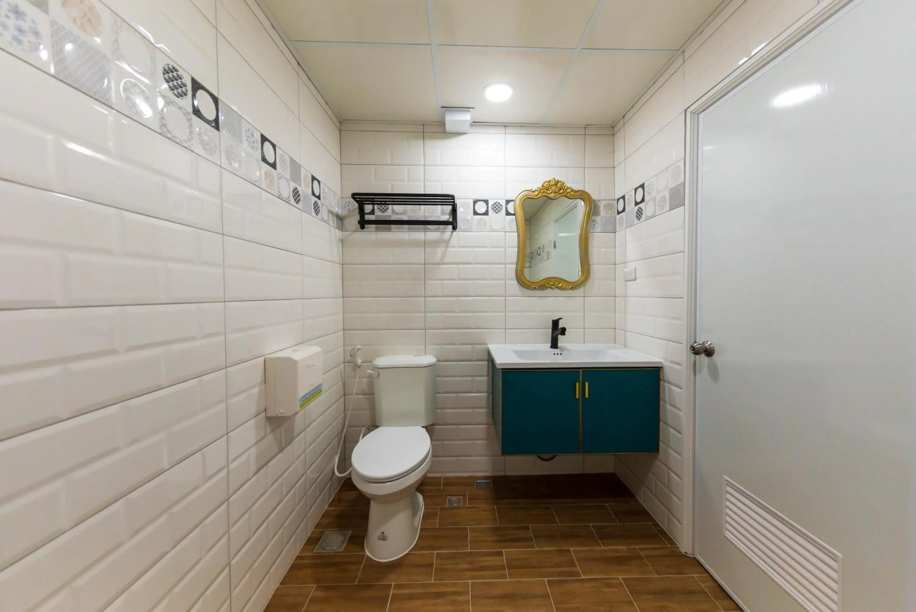 Bathroom in Liu He Su Hotel