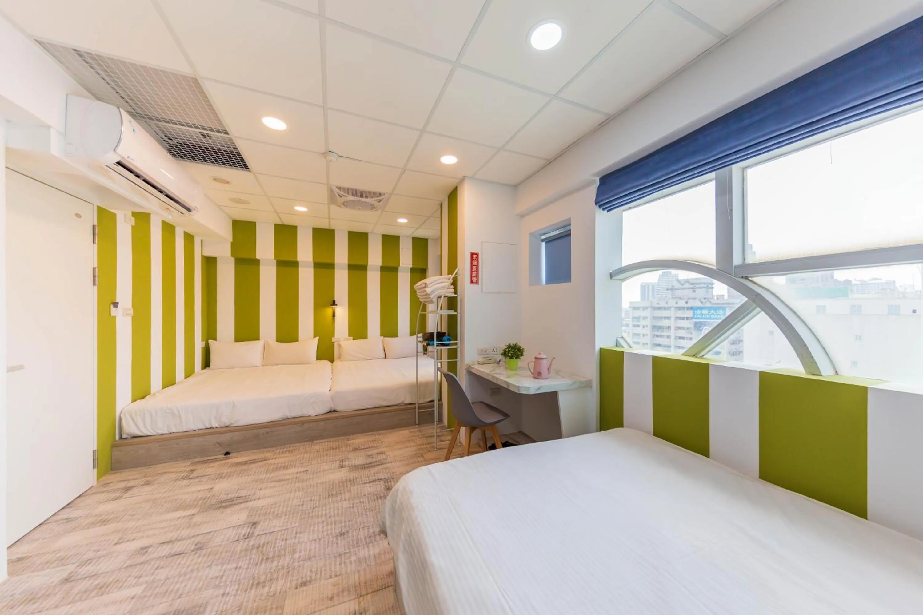 Bed in Liu He Su Hotel