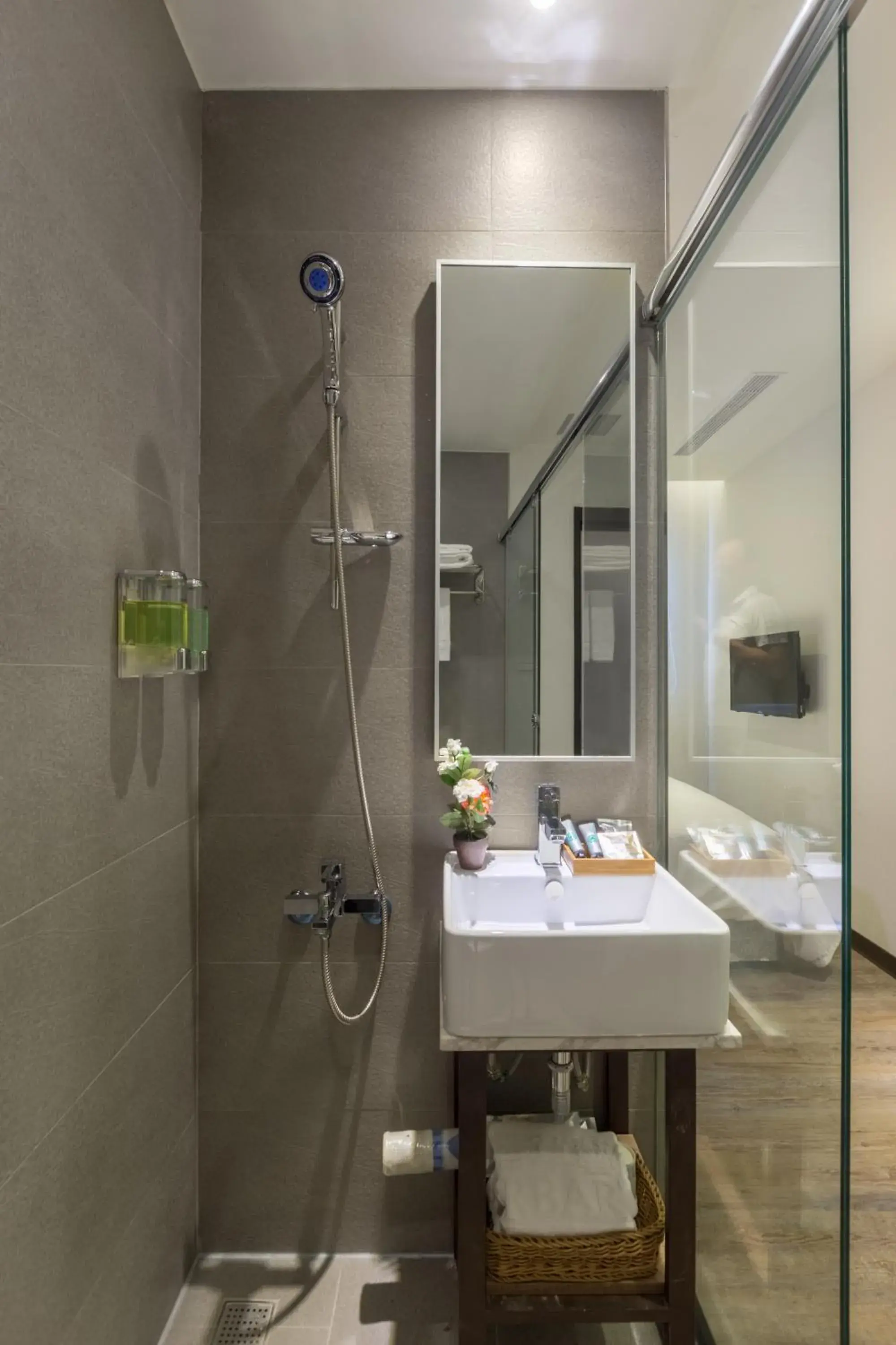 Shower in Herb Art Hotel Shower in Herb Art Hotel