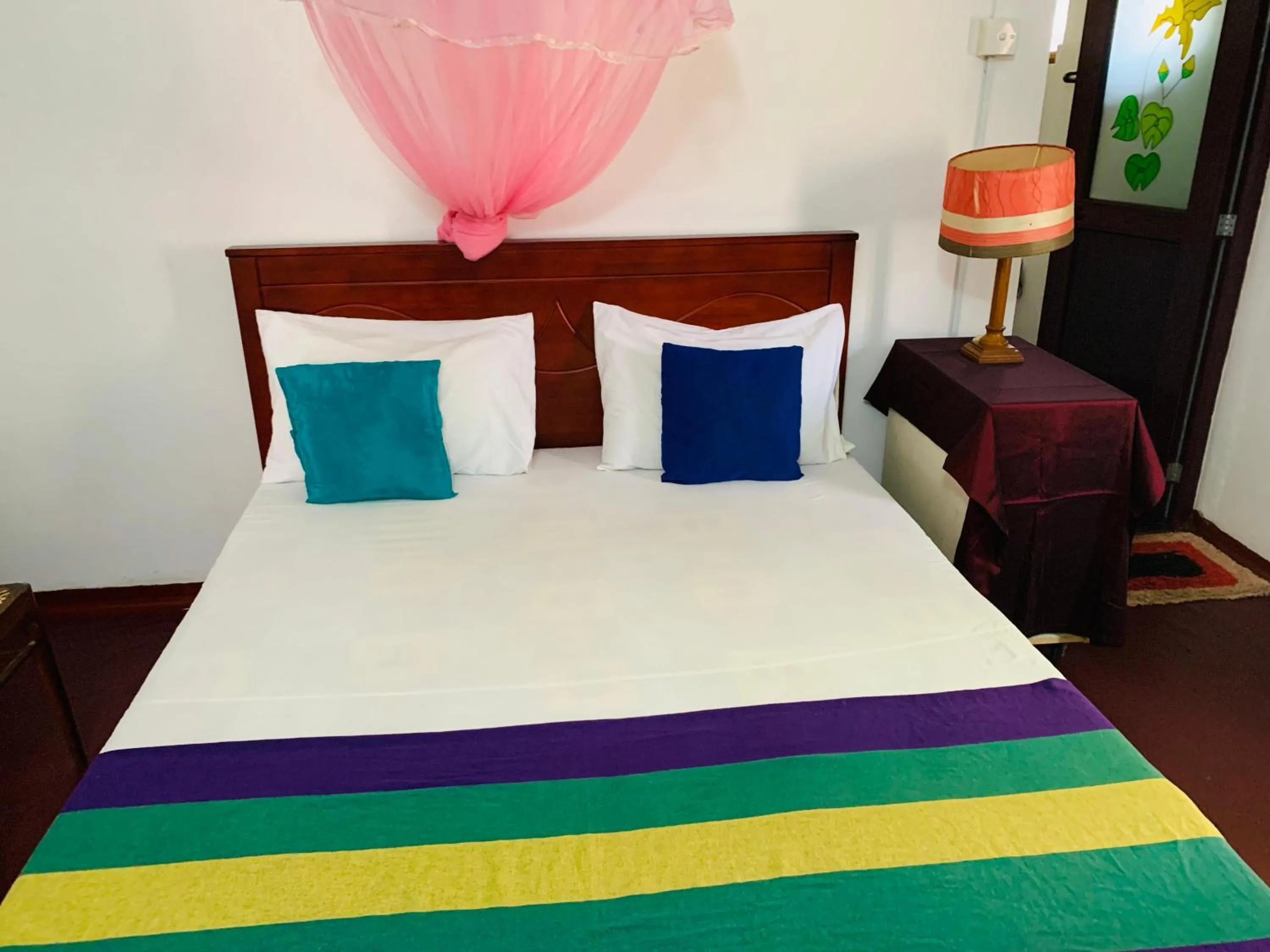 Bed in Jumera Villa Mirissa