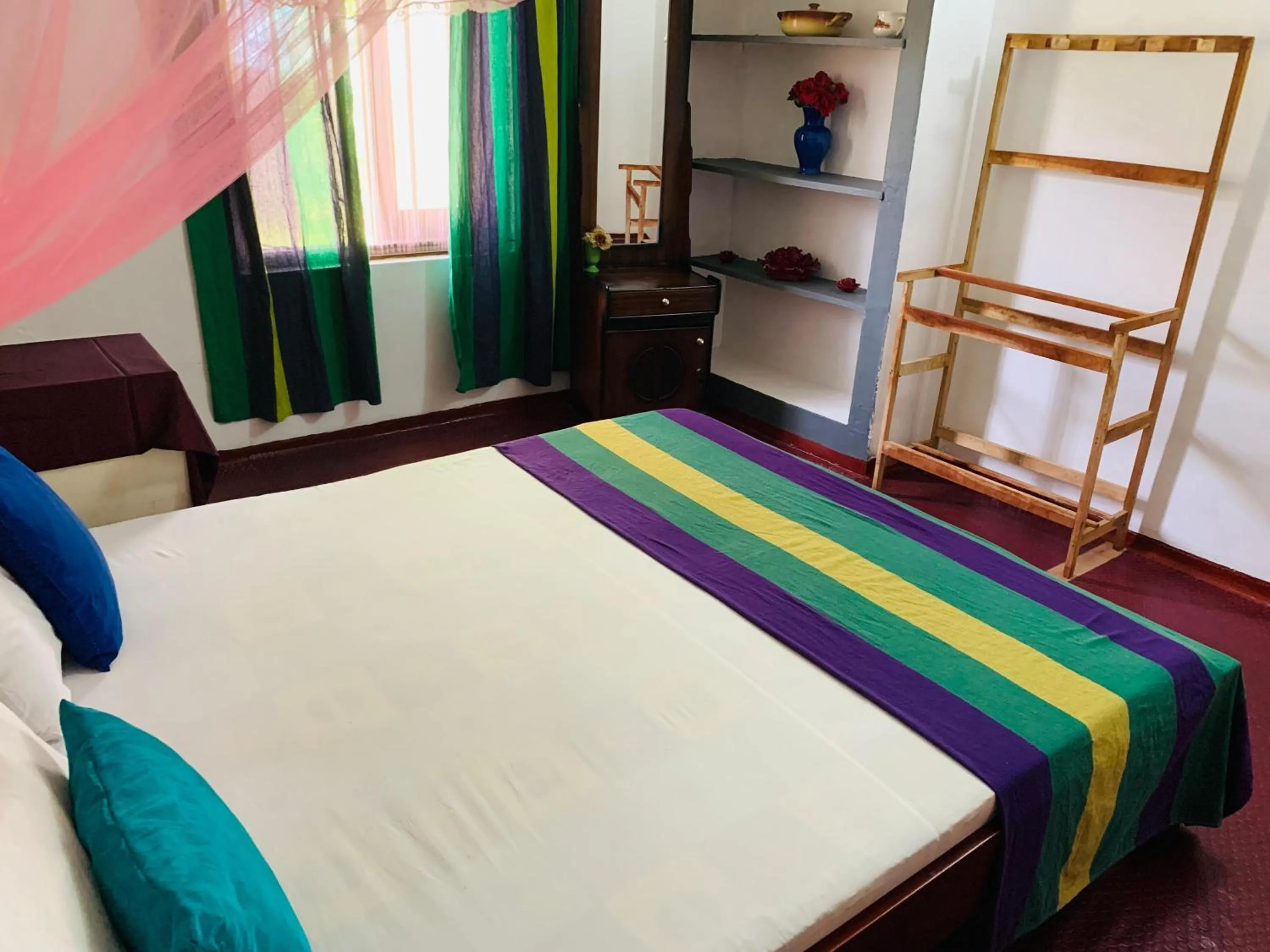 Photo of the whole room, Bed in Jumera Villa Mirissa