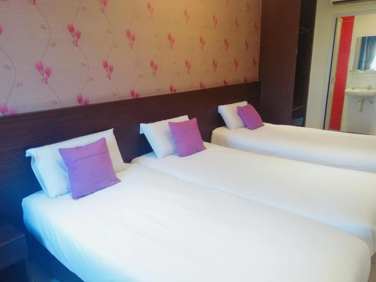 Bed in Remember Hotel Bukit Gambir