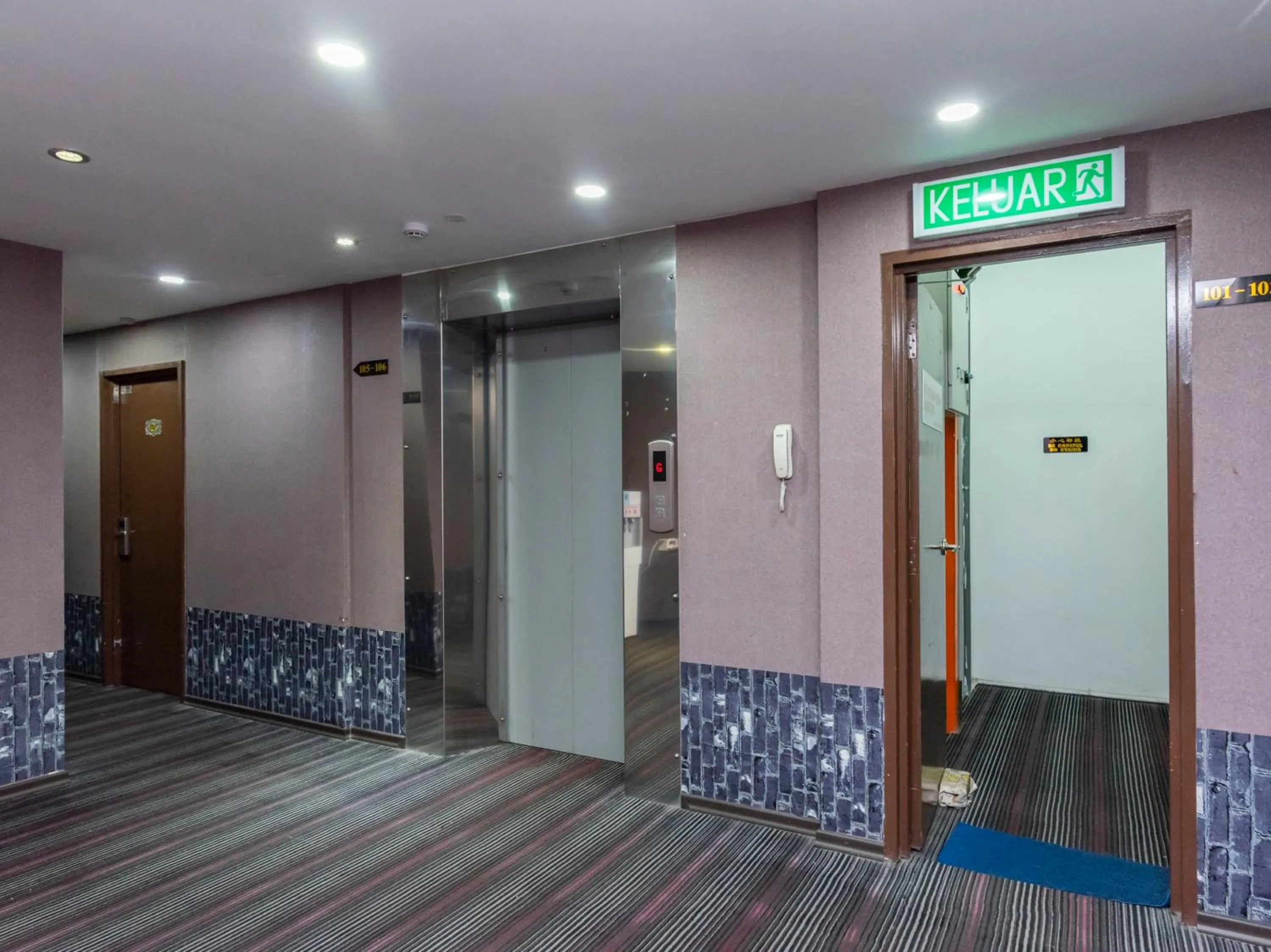 Area and facilities in Remember Hotel Bukit Gambir