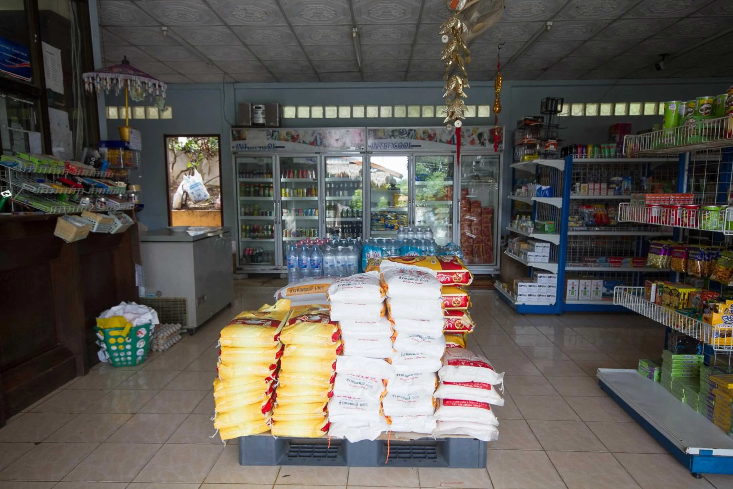 Supermarket/grocery shop in Tanyaporn House