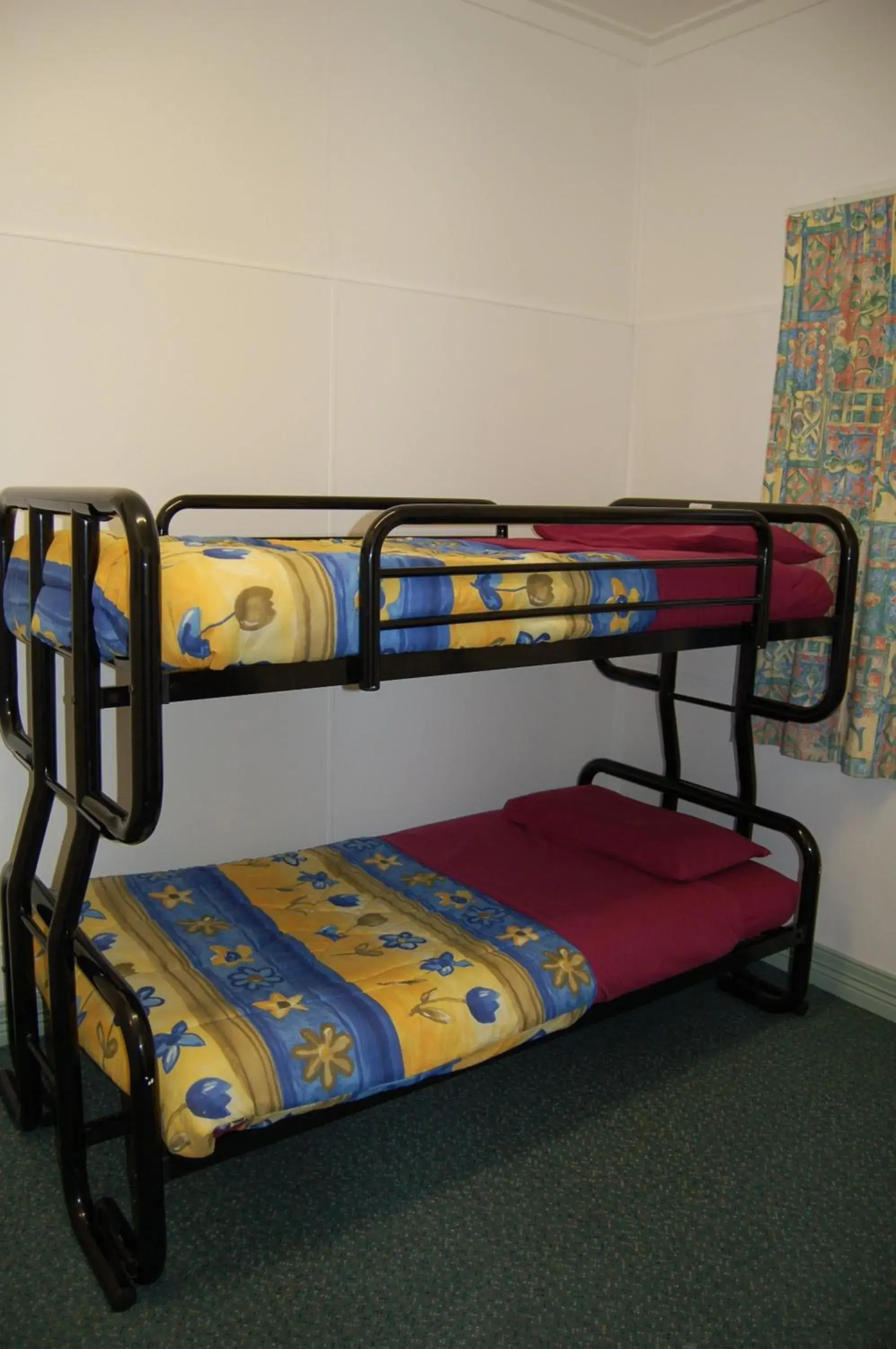 Bed in 6-Bed Dormitory Room in Egmont Eco Leisure Park & Backpackers Bed in 6-Bed Dormitory Room in Egmont Eco Leisure Park & Backpackers