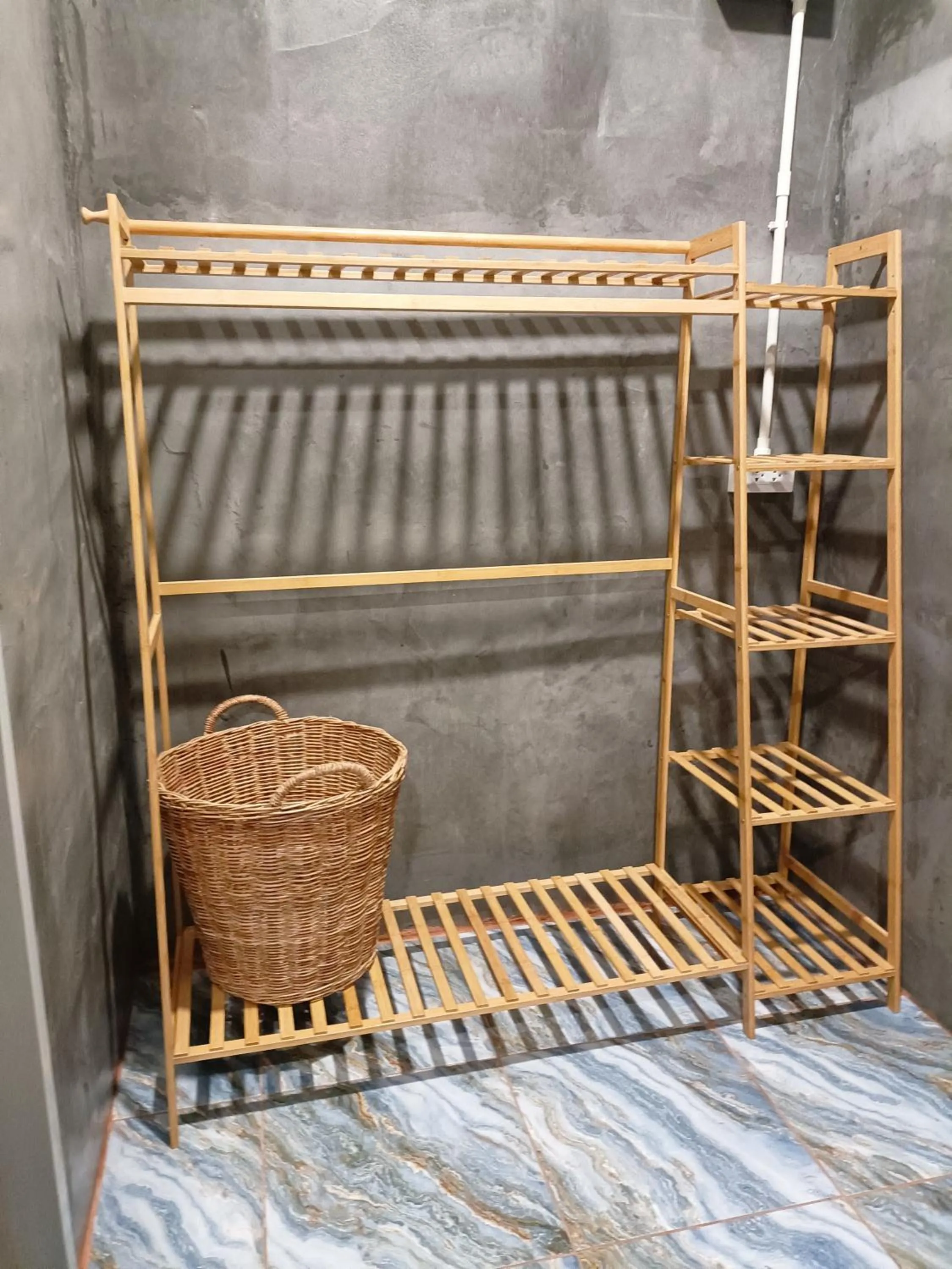 Area and facilities in Cat Bungalow