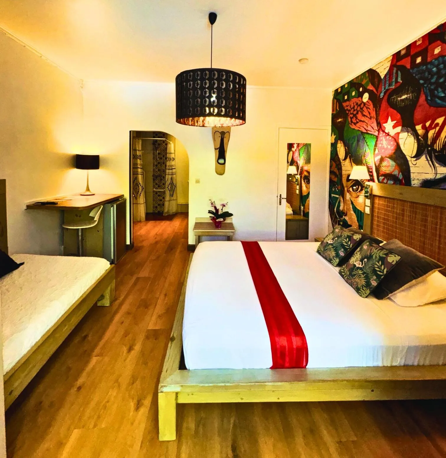 Photo of the whole room, Bed in Hôtel les Bougainvilliers