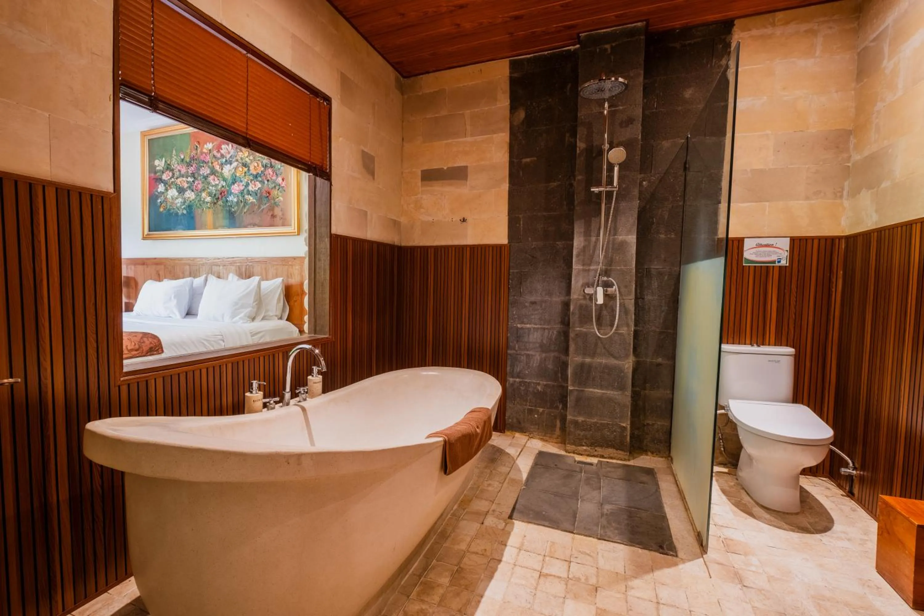 Shower in Alamdini Resort Ubud