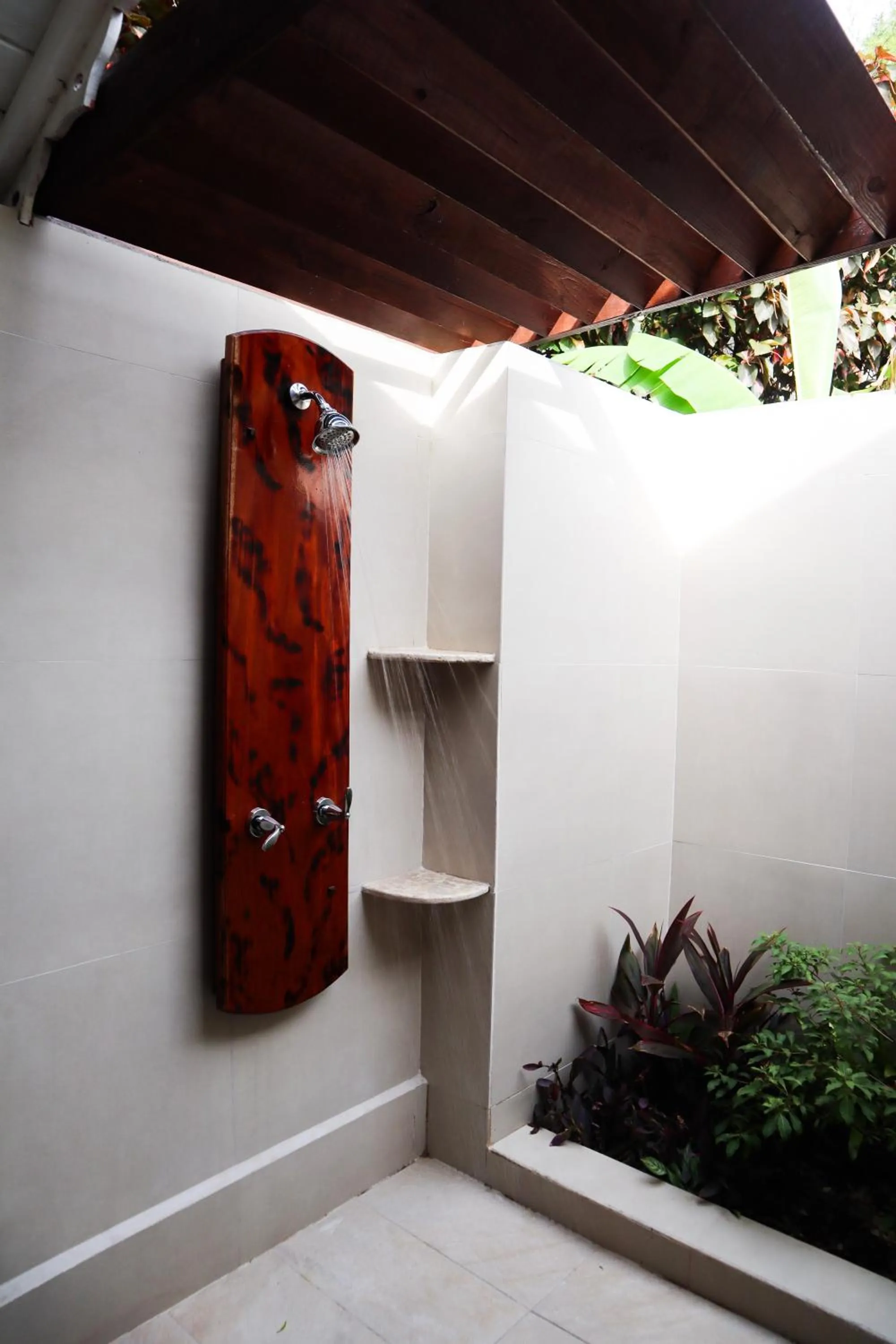 Bathroom in Stonefield Villa Resort