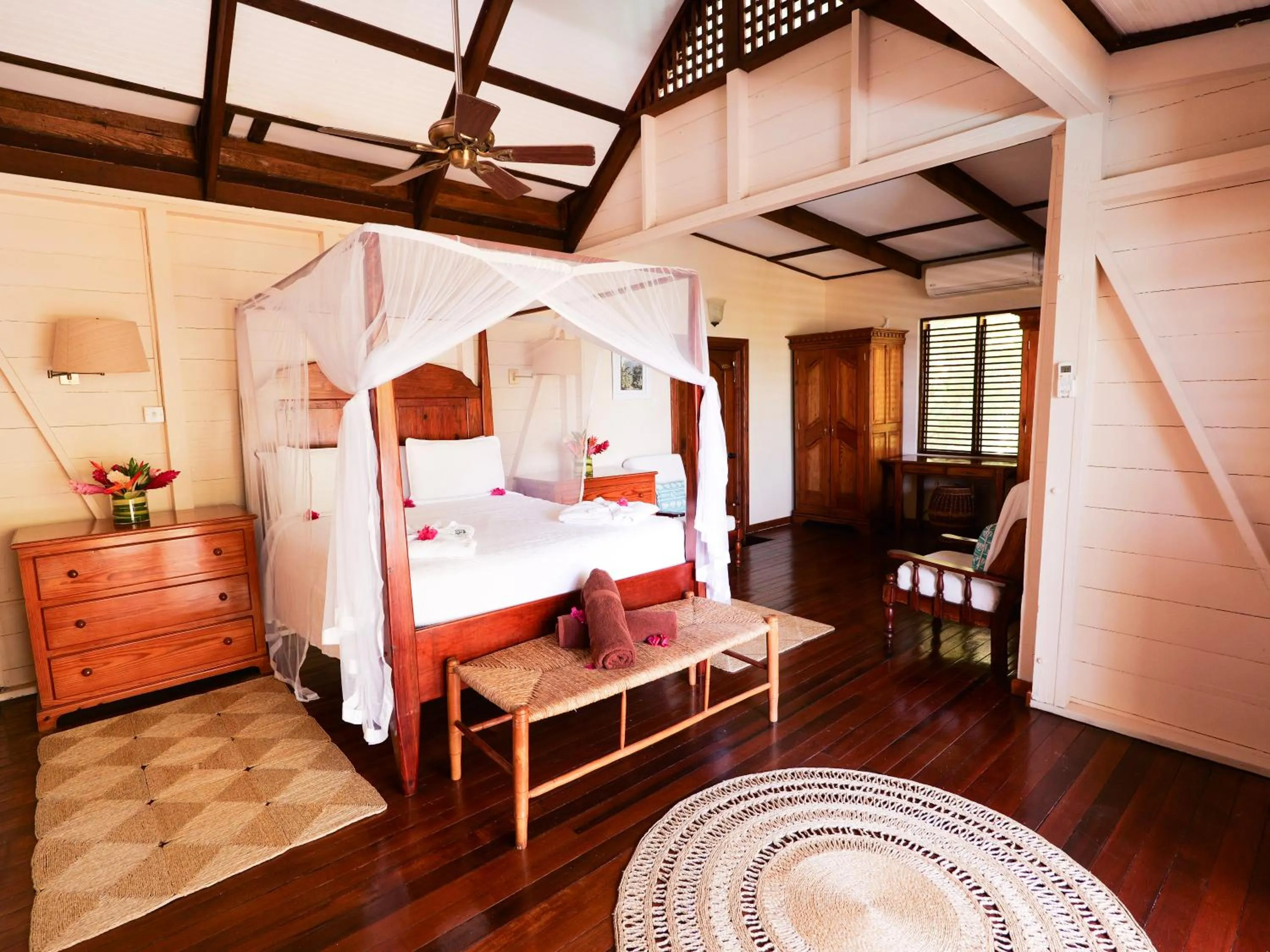 Bedroom, Bed in Stonefield Villa Resort