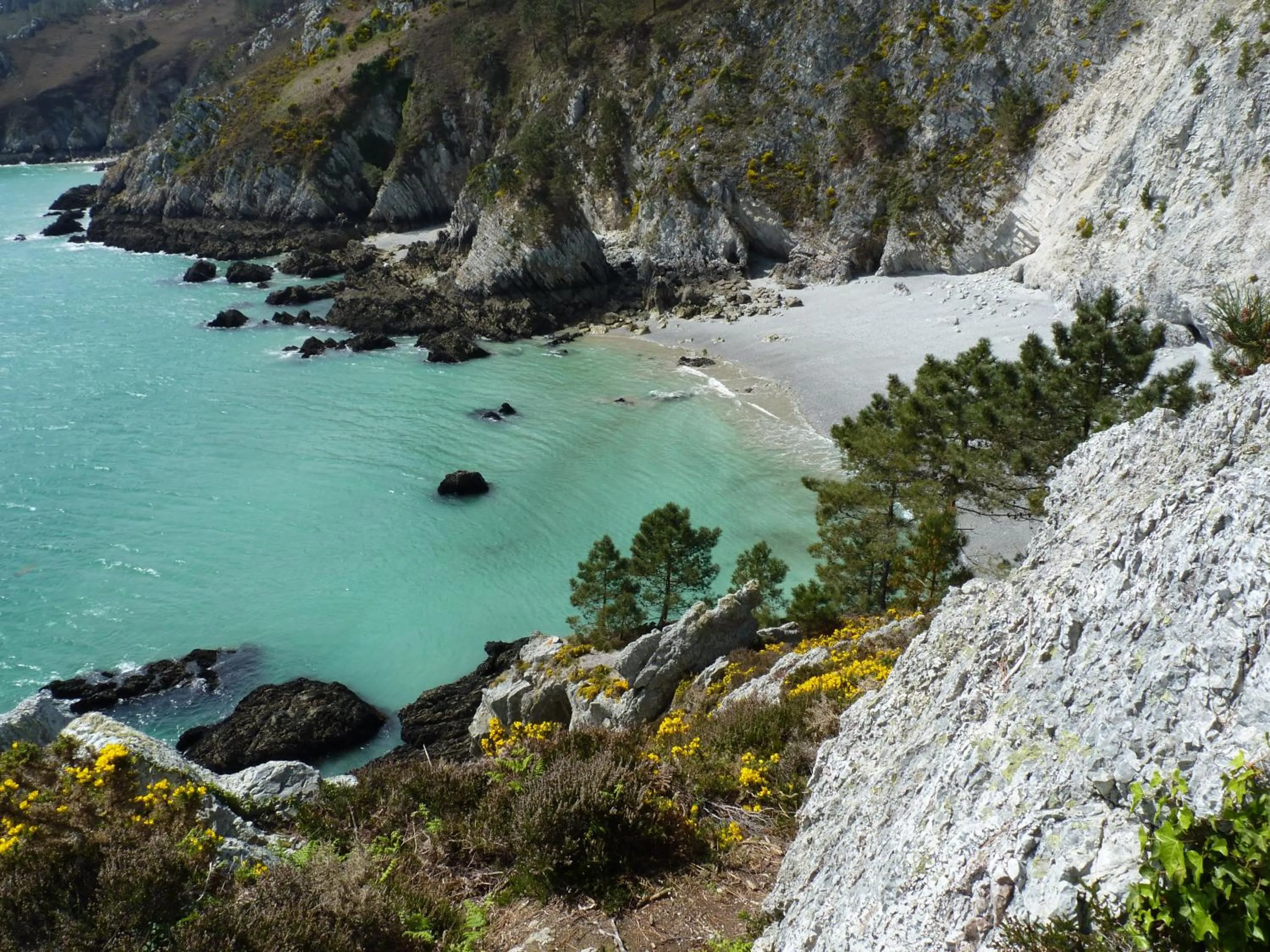 Day in Ty Kozh De L'aber
