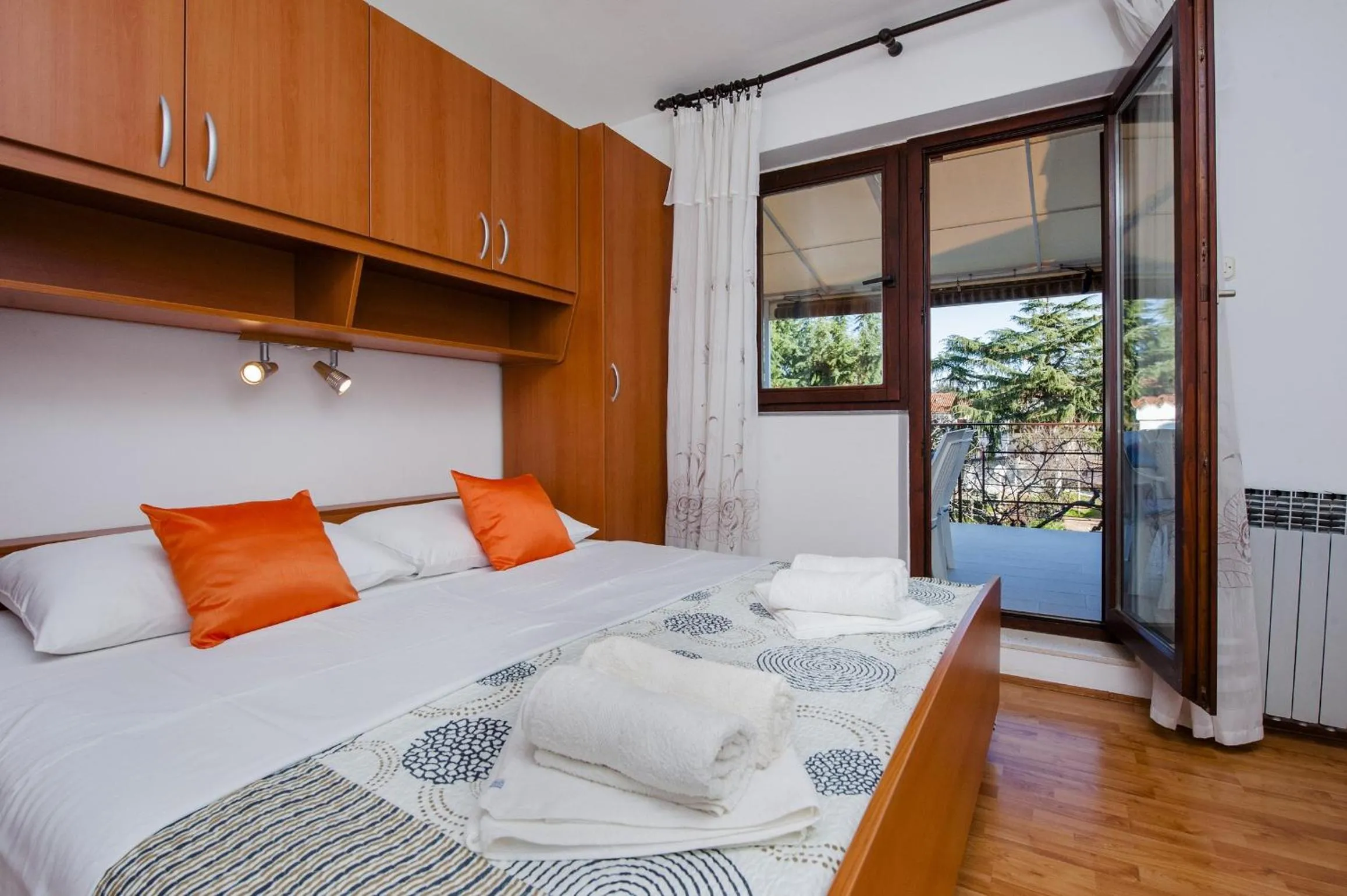Apartments Valdibora