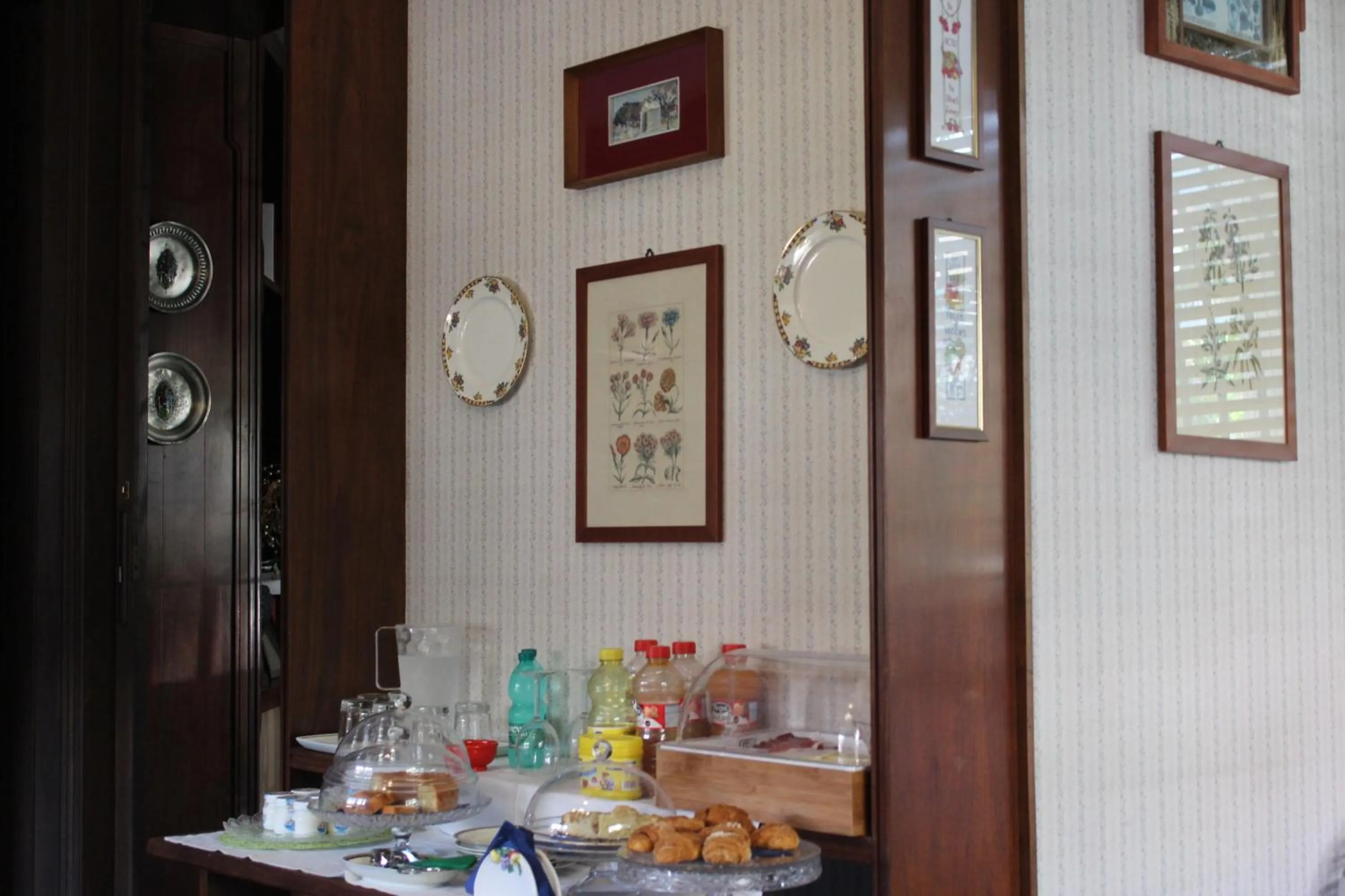 Buffet breakfast in Villa Wanda - Residenza di charme