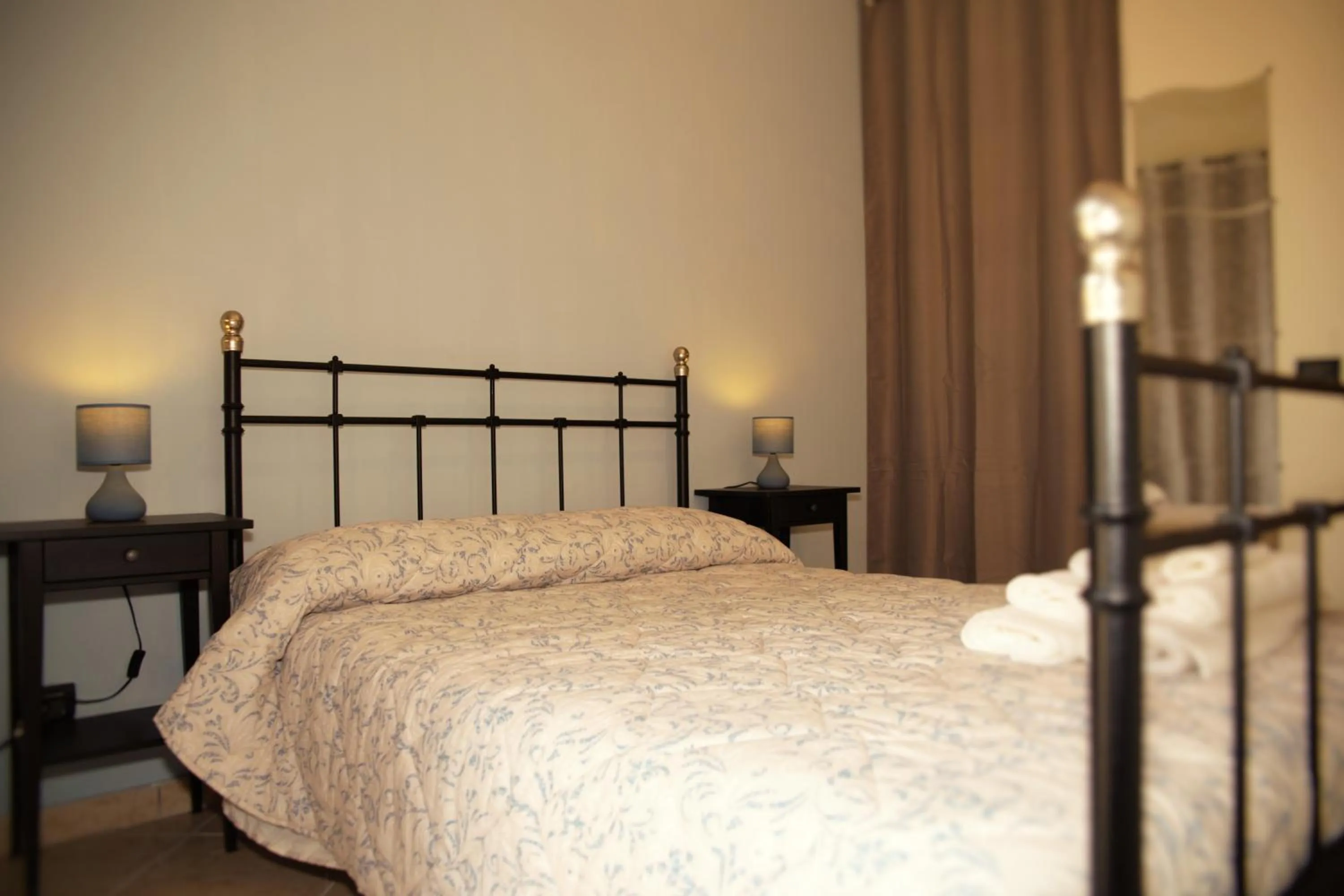 Bed in BnB DonnaLaura