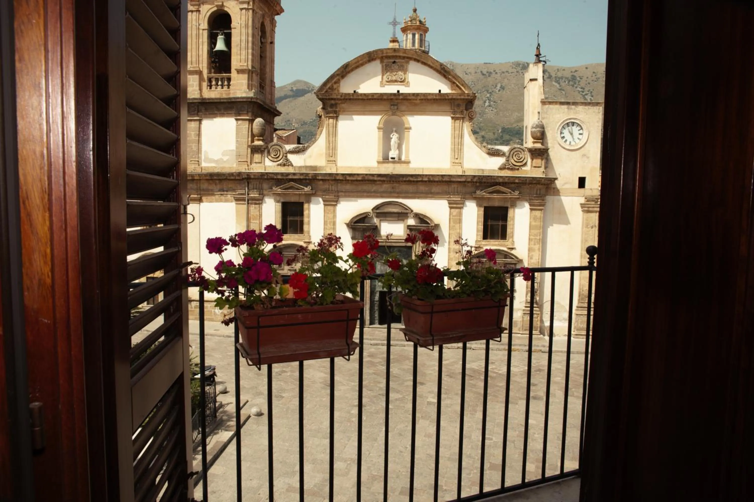 Double Room with Balcony - single occupancy in BnB DonnaLaura