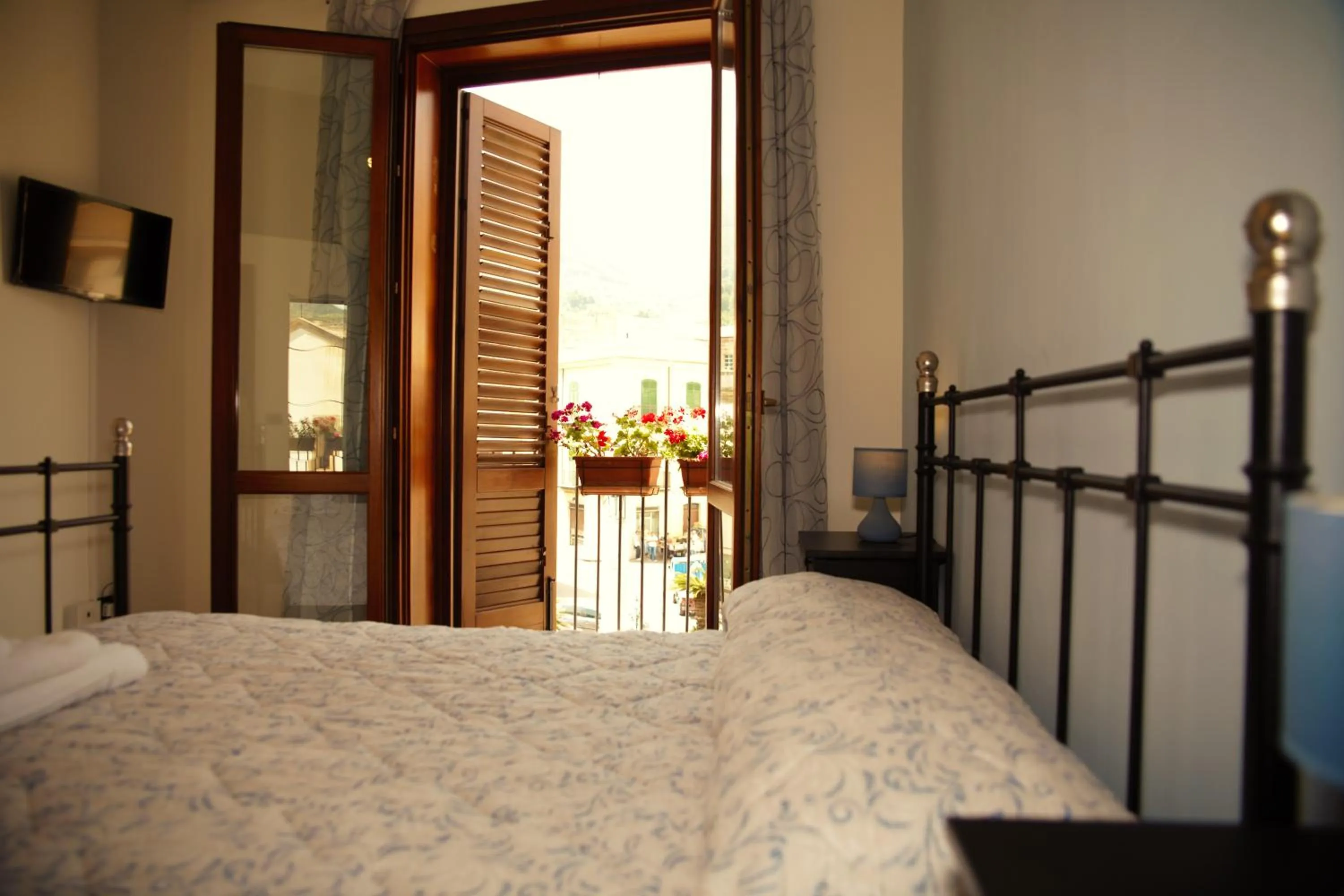 Bed in BnB DonnaLaura