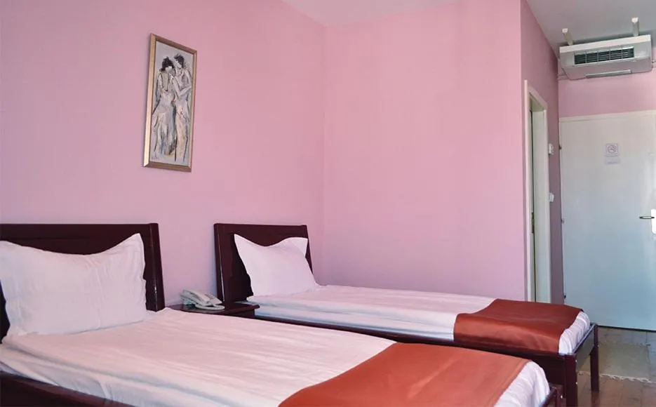 Twin Room in Hotel Satelit Kumanovo