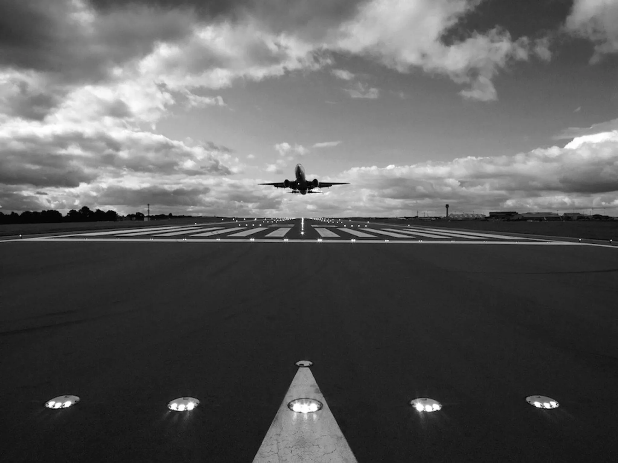 Off site in Hastings House - Modern 2 Bedroom House in Central Luton & Near Airport