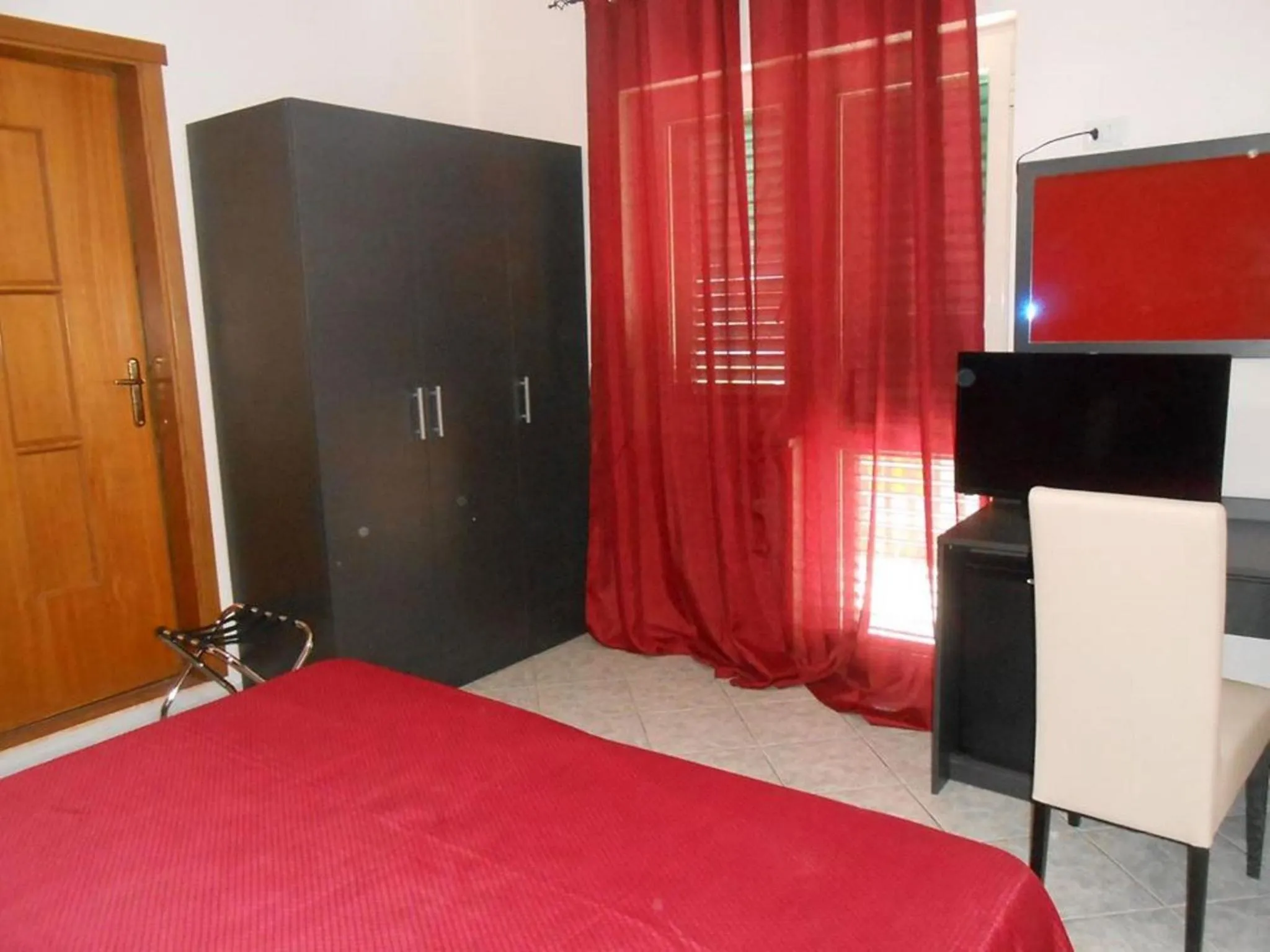 Bedroom, Bed in B&B Paradiso