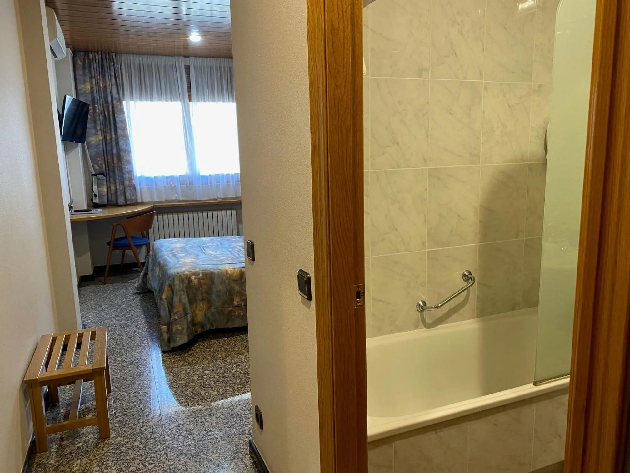 Bed in Hotel Sant Antoni