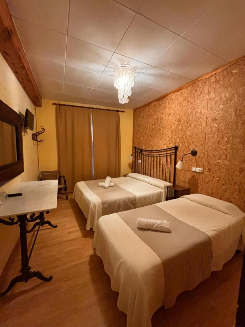 Bedroom, Bed in Hotel Prats