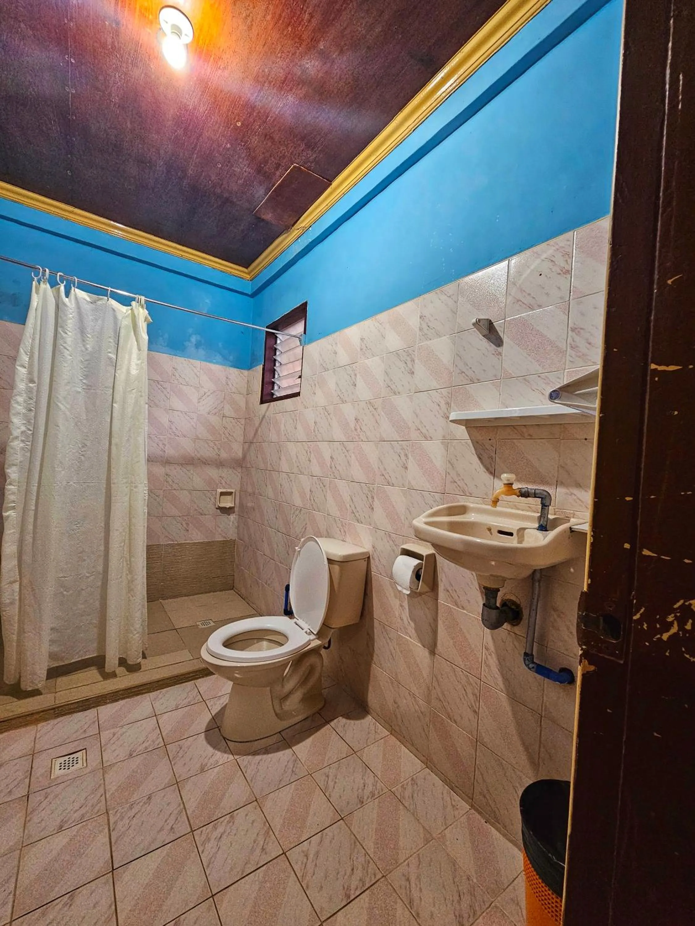 Bohol Sea Breeze Cottages and Resort