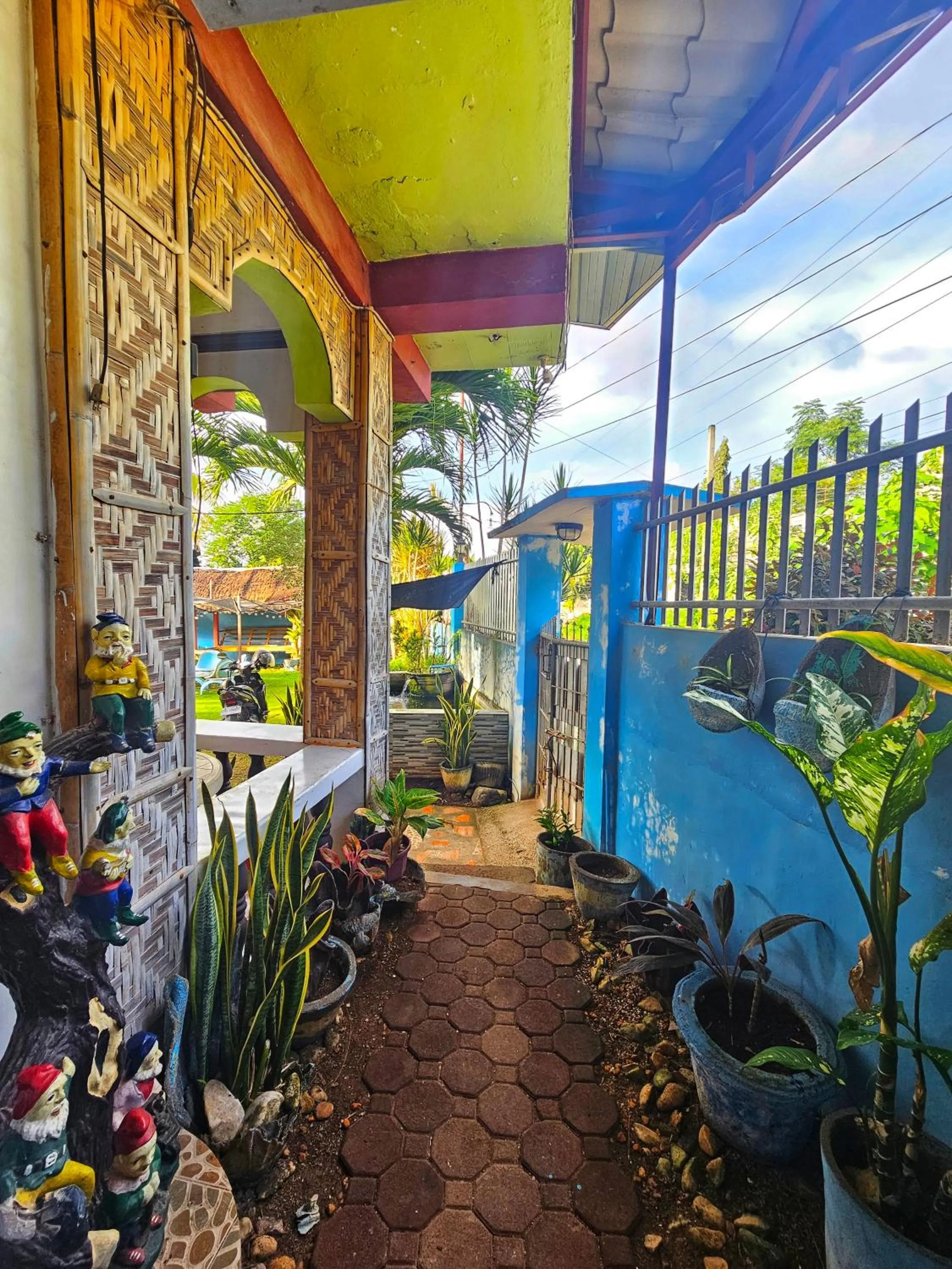 Bohol Sea Breeze Cottages and Resort