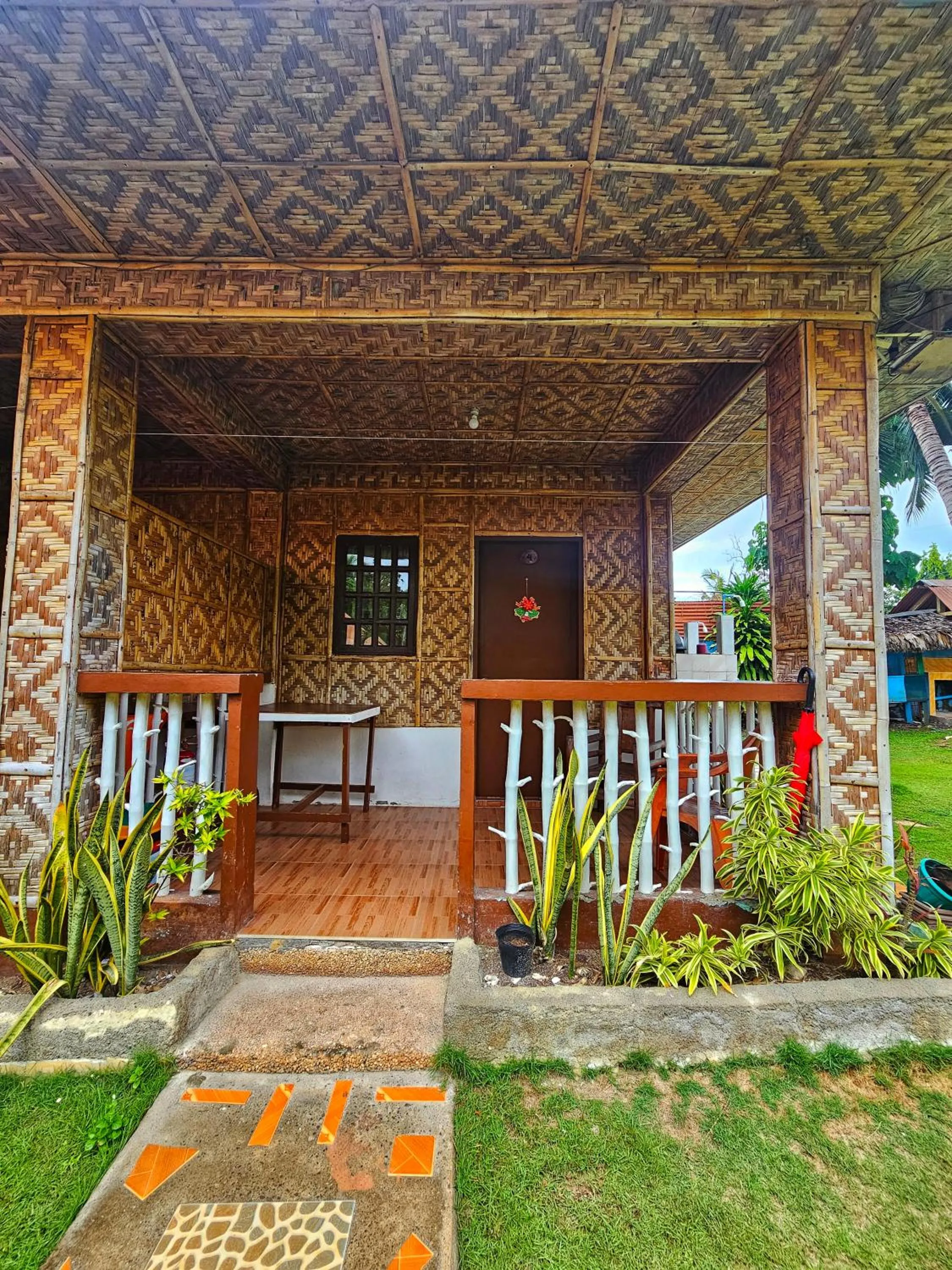 Bohol Sea Breeze Cottages and Resort