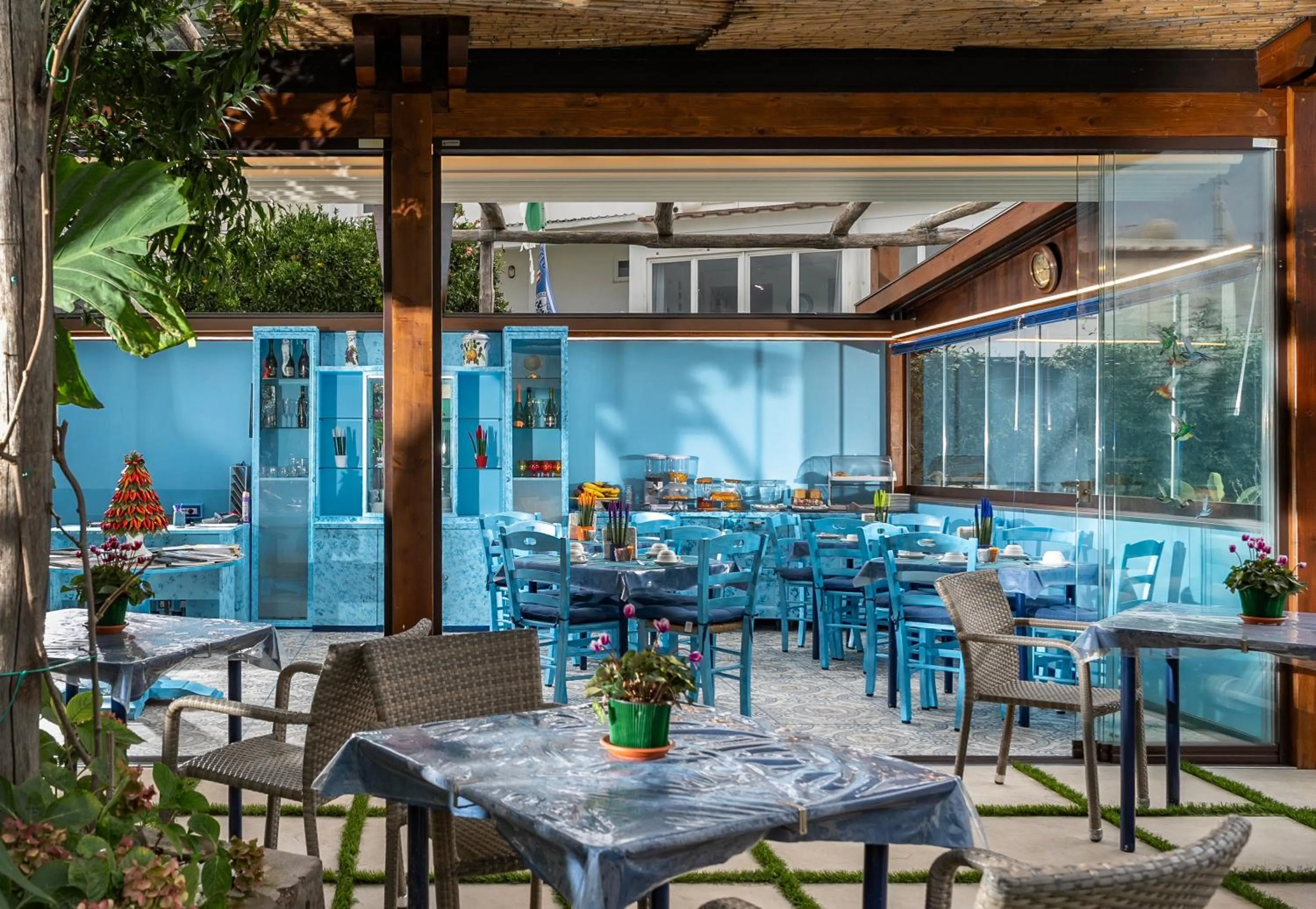 Breakfast in Capri Dreaming