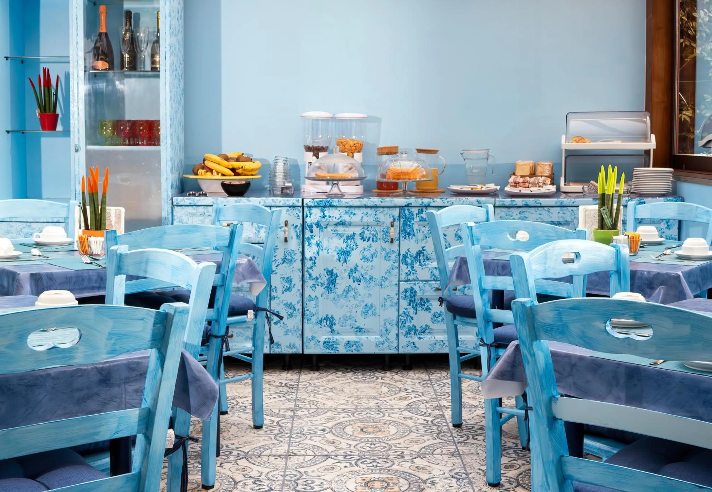 Breakfast in Capri Dreaming