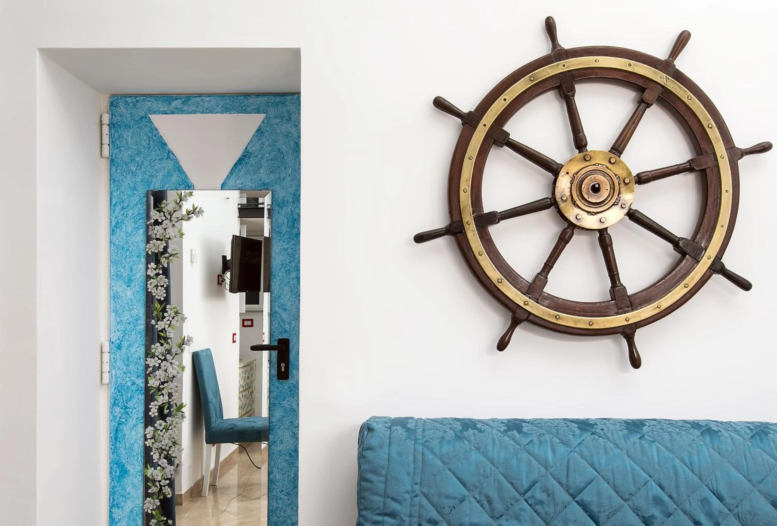 Decorative detail in Capri Dreaming