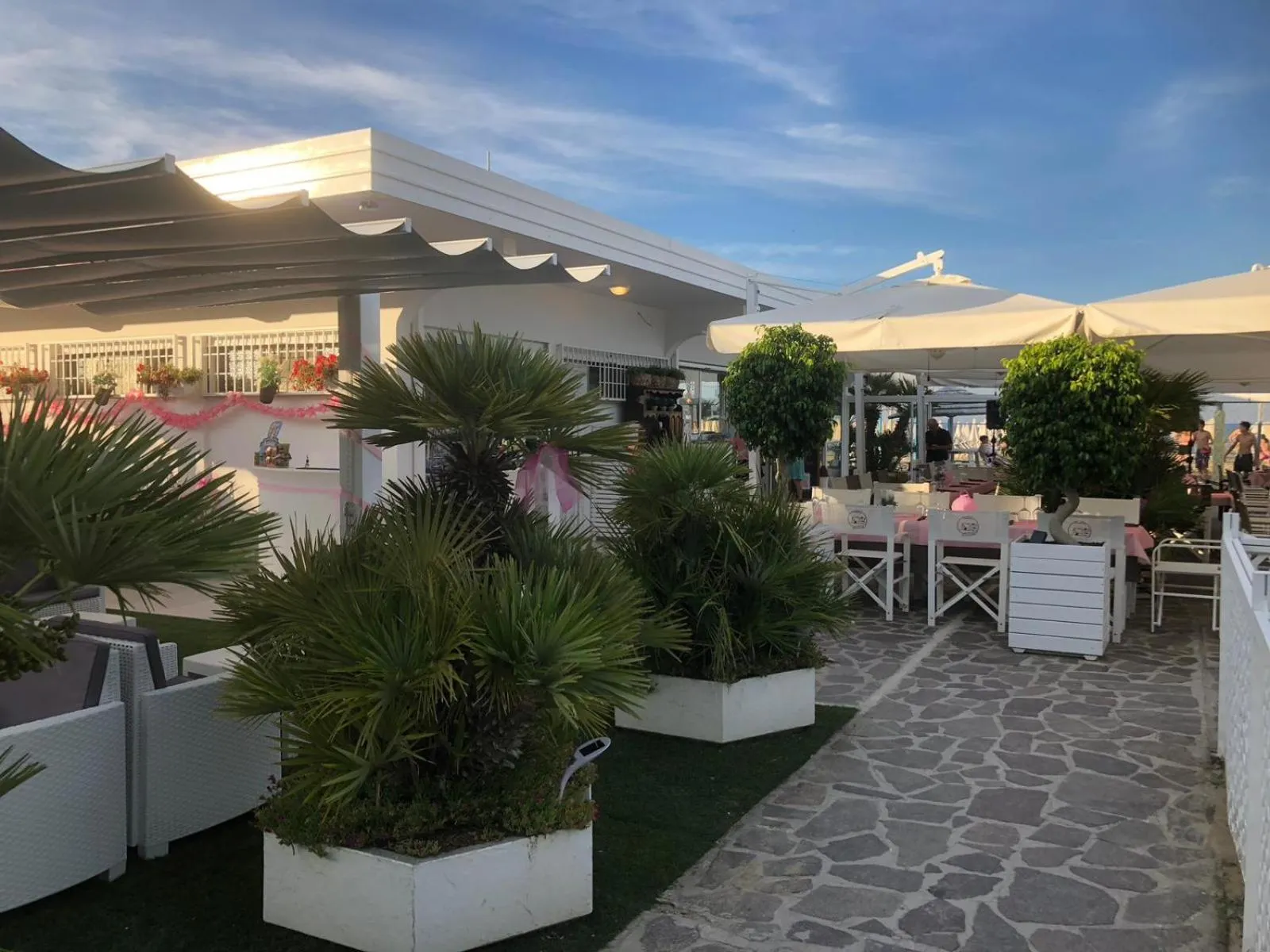 Restaurant/places to eat in Hotel Donatella Pinarella