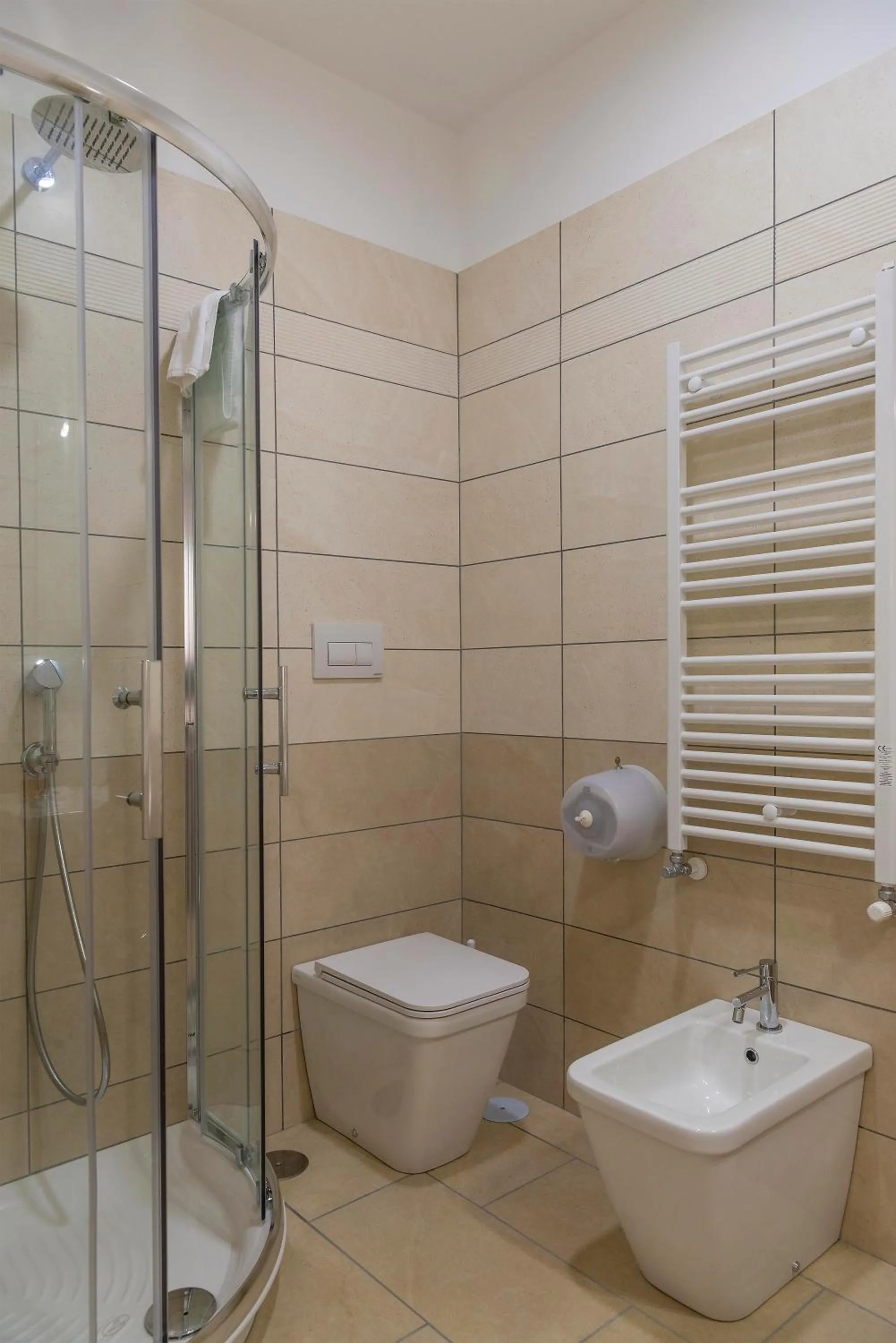 Bathroom in Hotel America