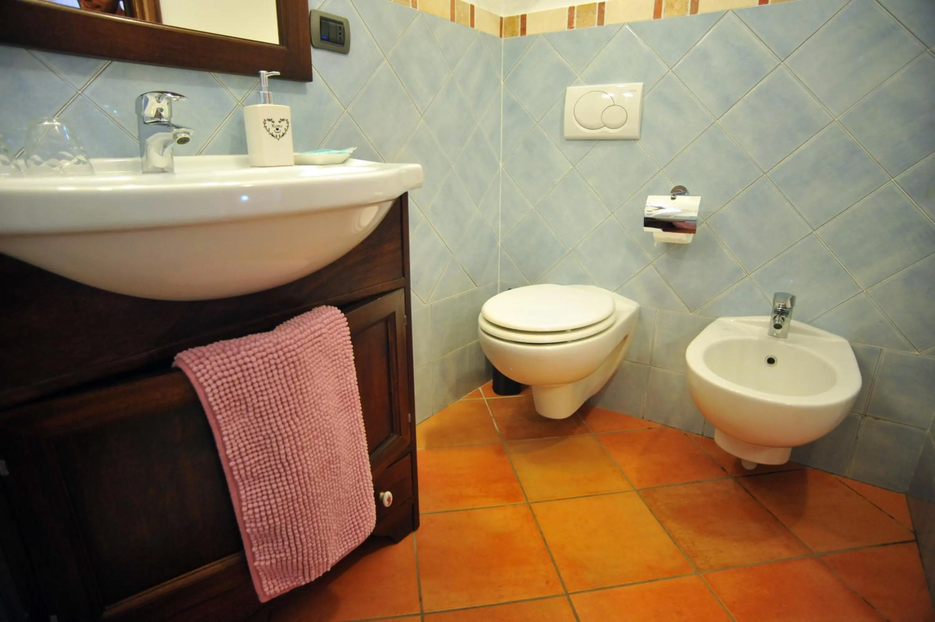Toilet in Casa Gentile