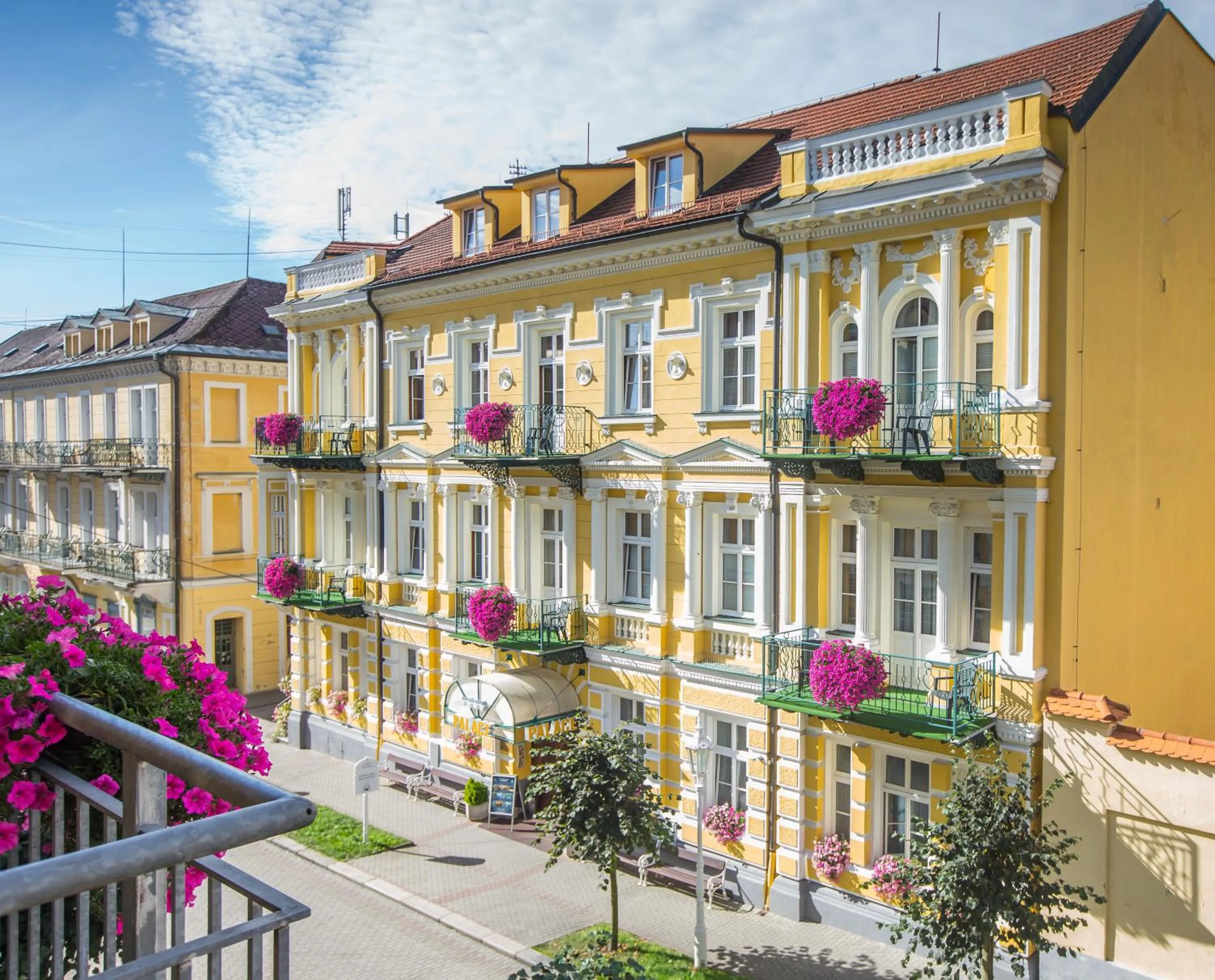 Property building in LD PALACE Spa & Kur