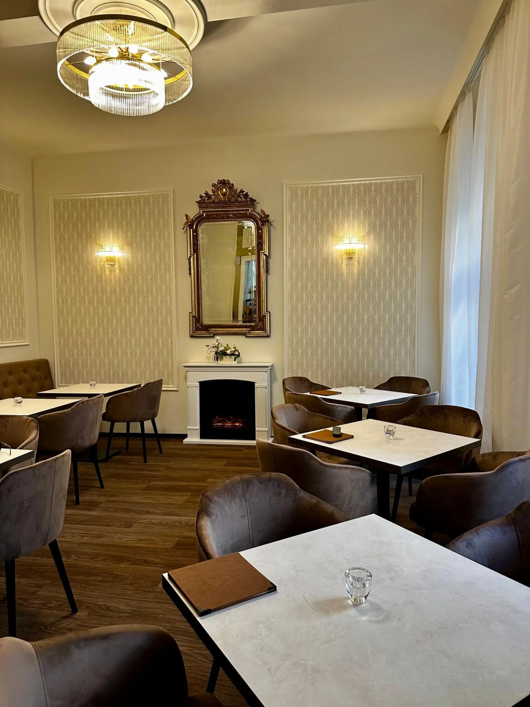 Restaurant/places to eat in LD PALACE Spa & Kur