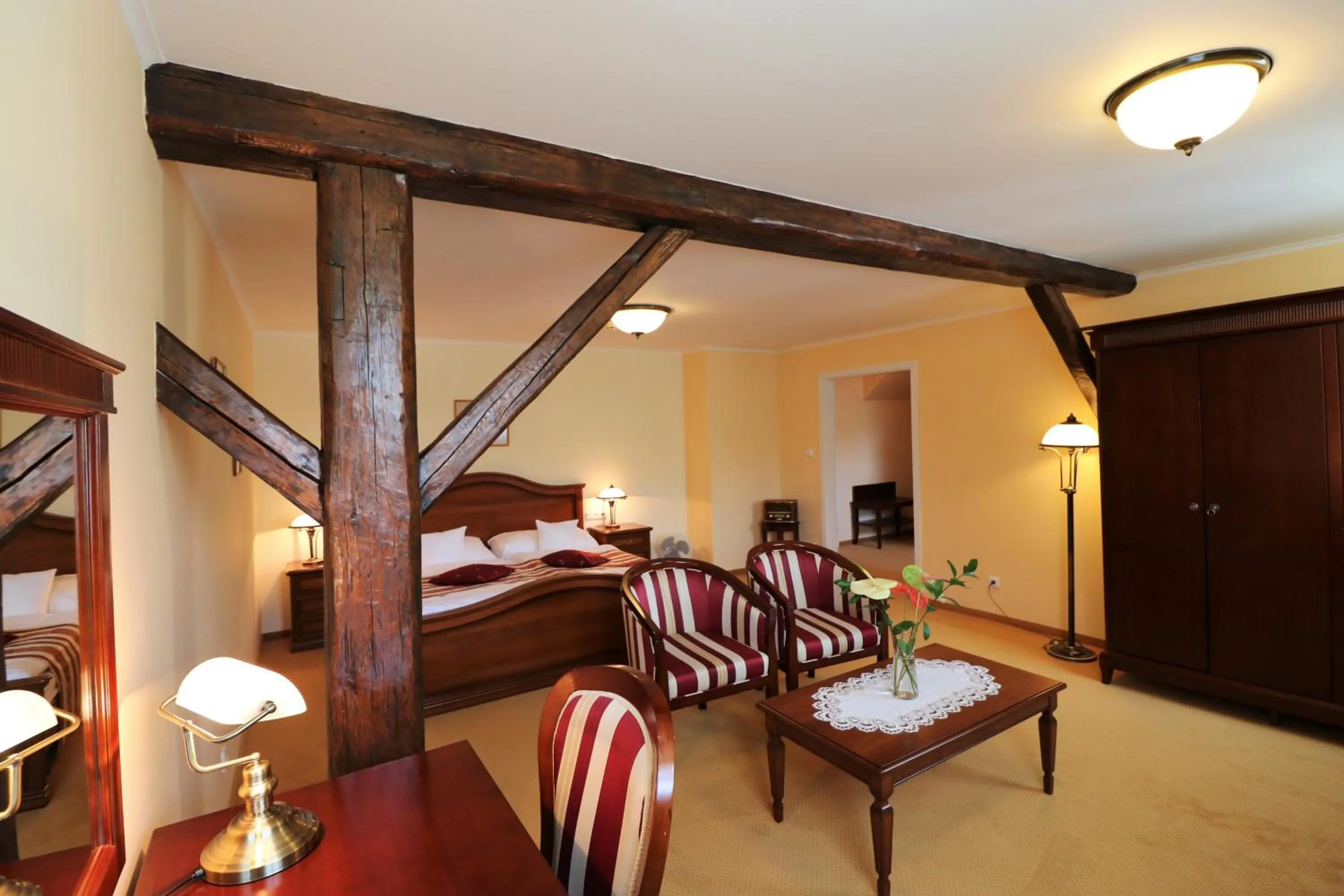 Living room, Bed in LD PALACE Spa & Kur