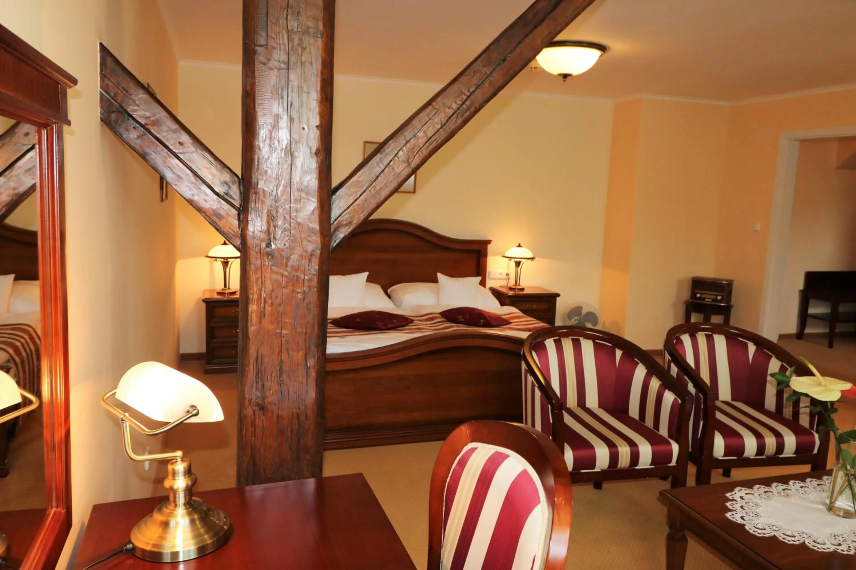 Living room, Bed in LD PALACE Spa & Kur