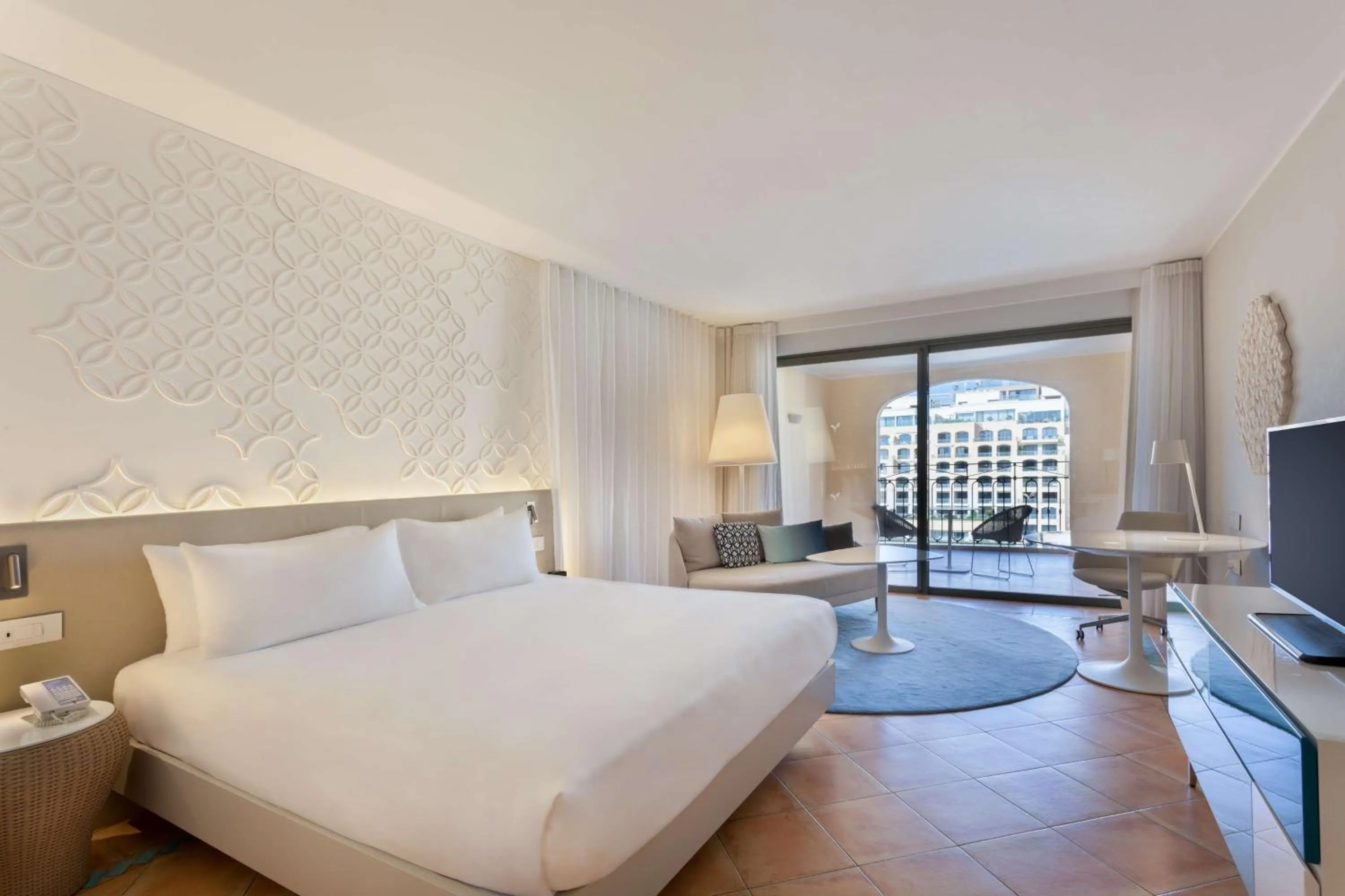 Bedroom, Bed in Hilton Malta