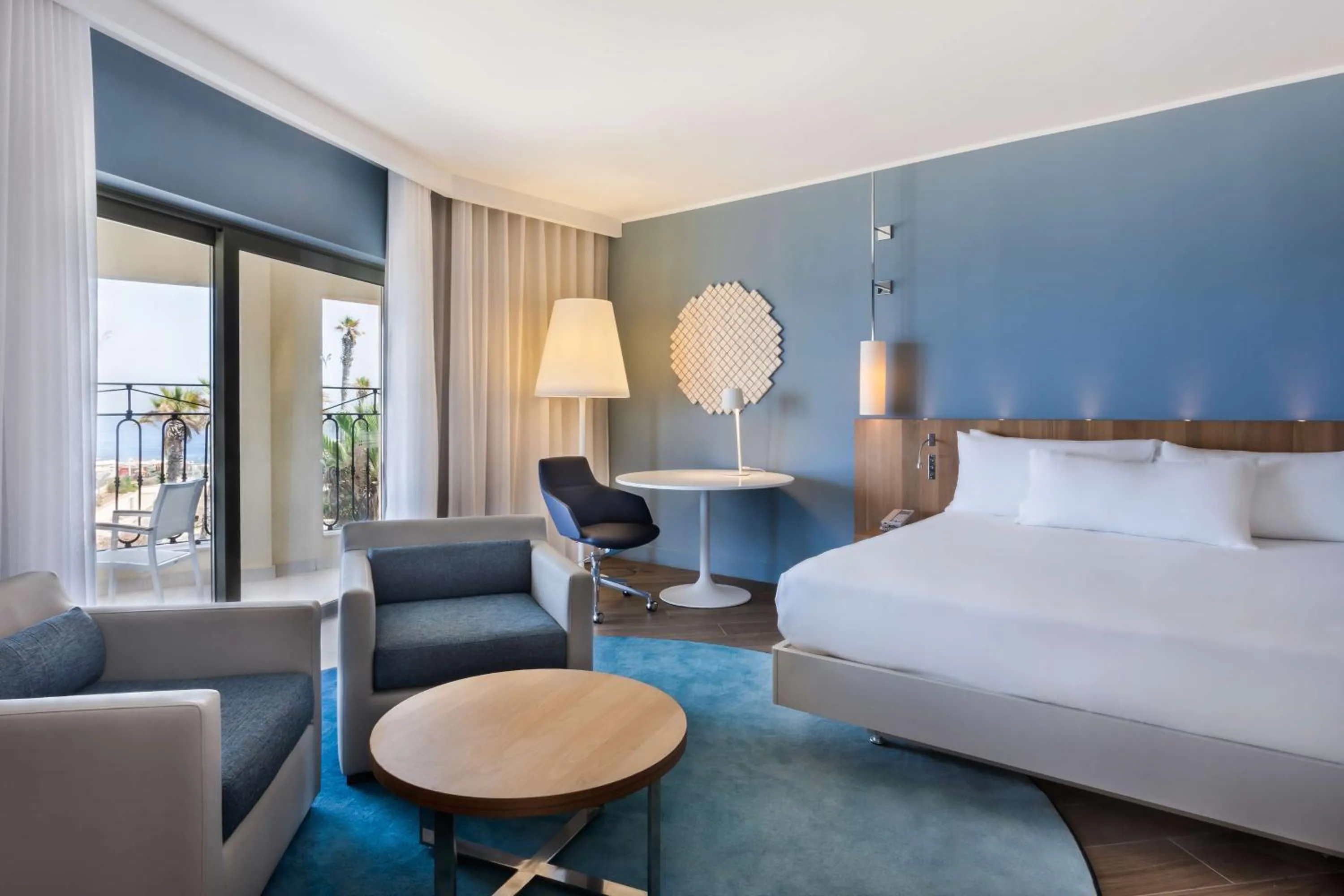 Bedroom, Bed in Hilton Malta