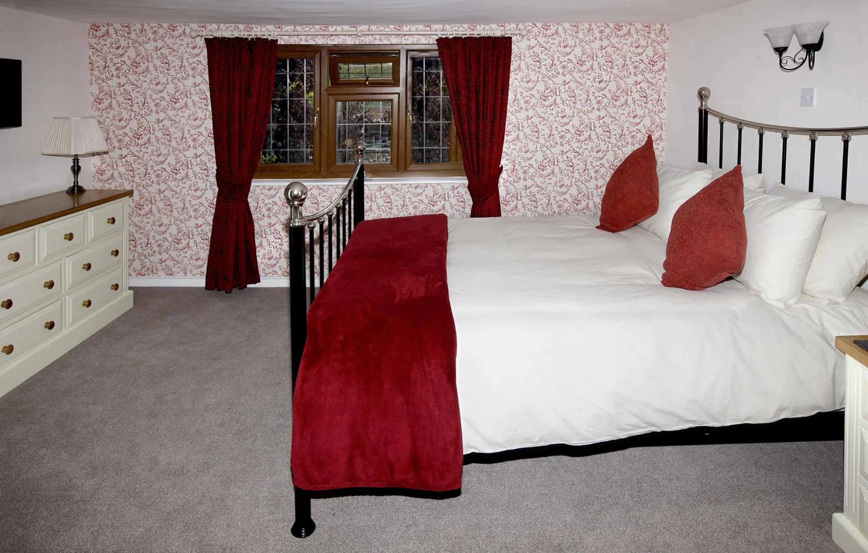 Bed in Rose Cottage