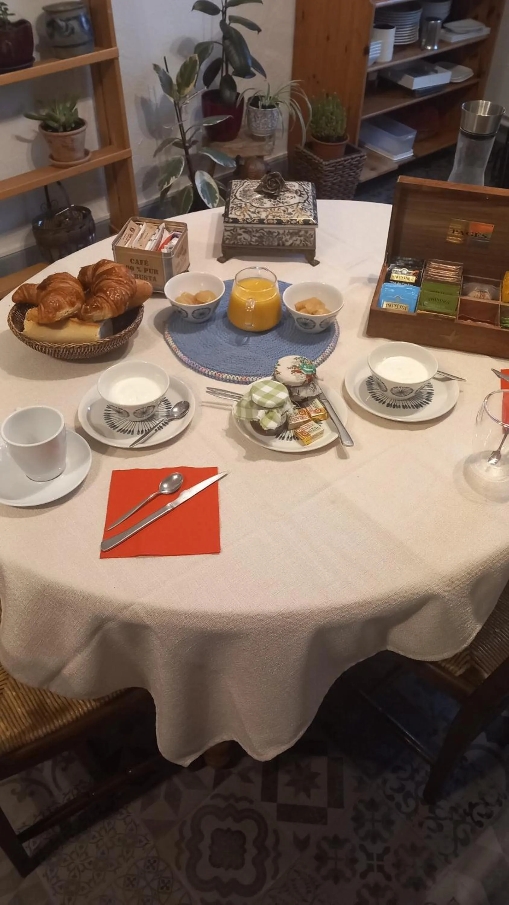 Breakfast in Relais de la Mothe LA SUITE