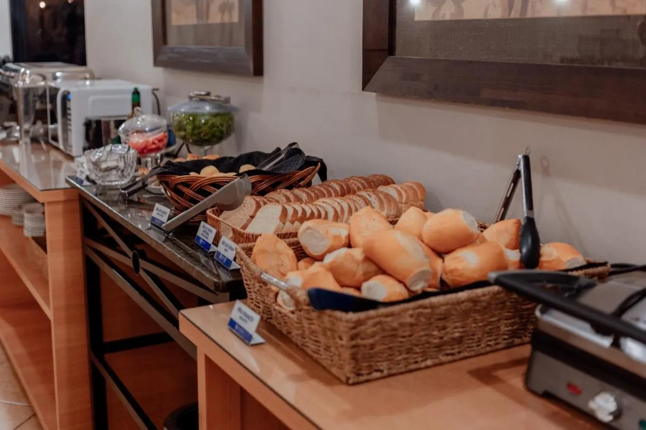 Breakfast in Savana Park Hotel