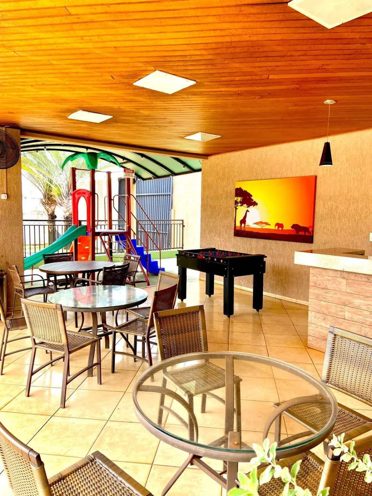 Entertainment in Savana Park Hotel