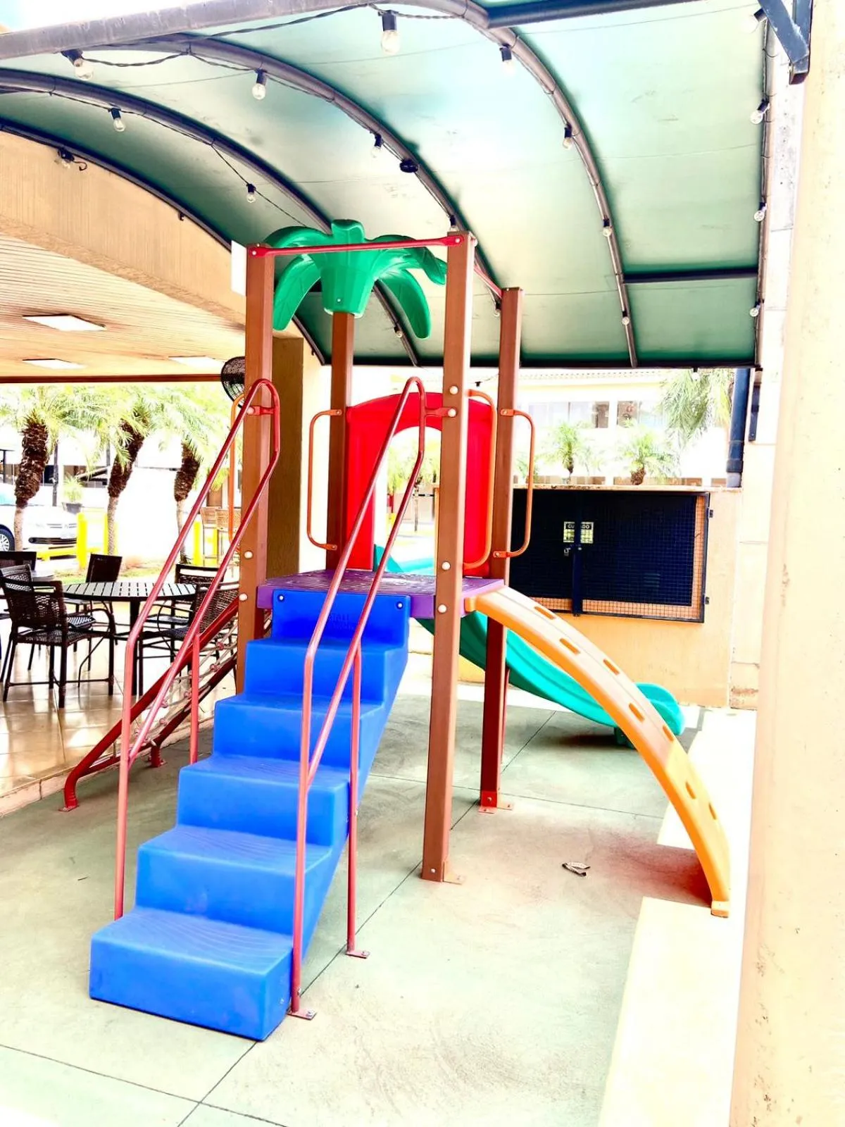 Entertainment in Savana Park Hotel