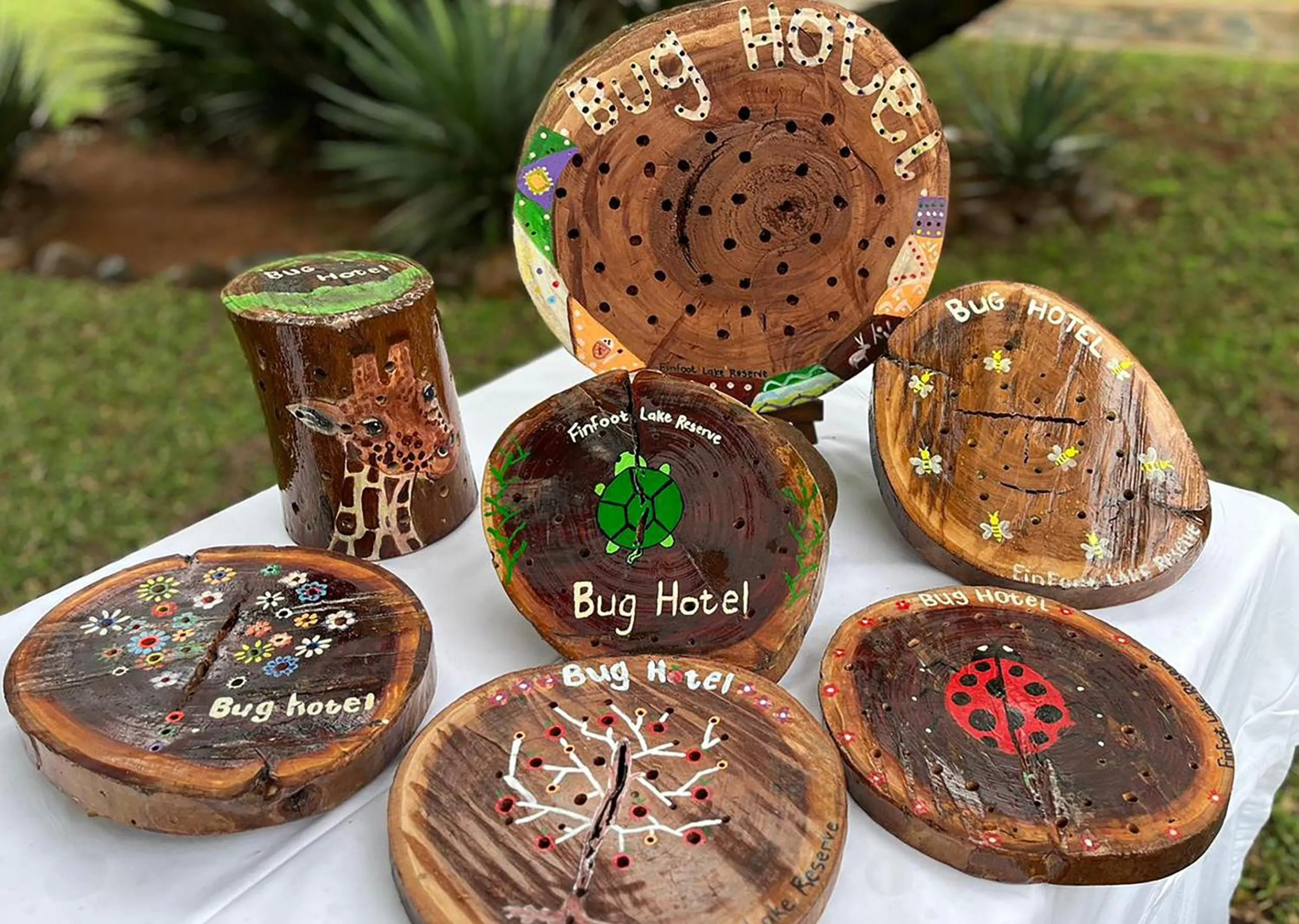 On-site shops in Finfoot Lake Reserve by Dream Resorts