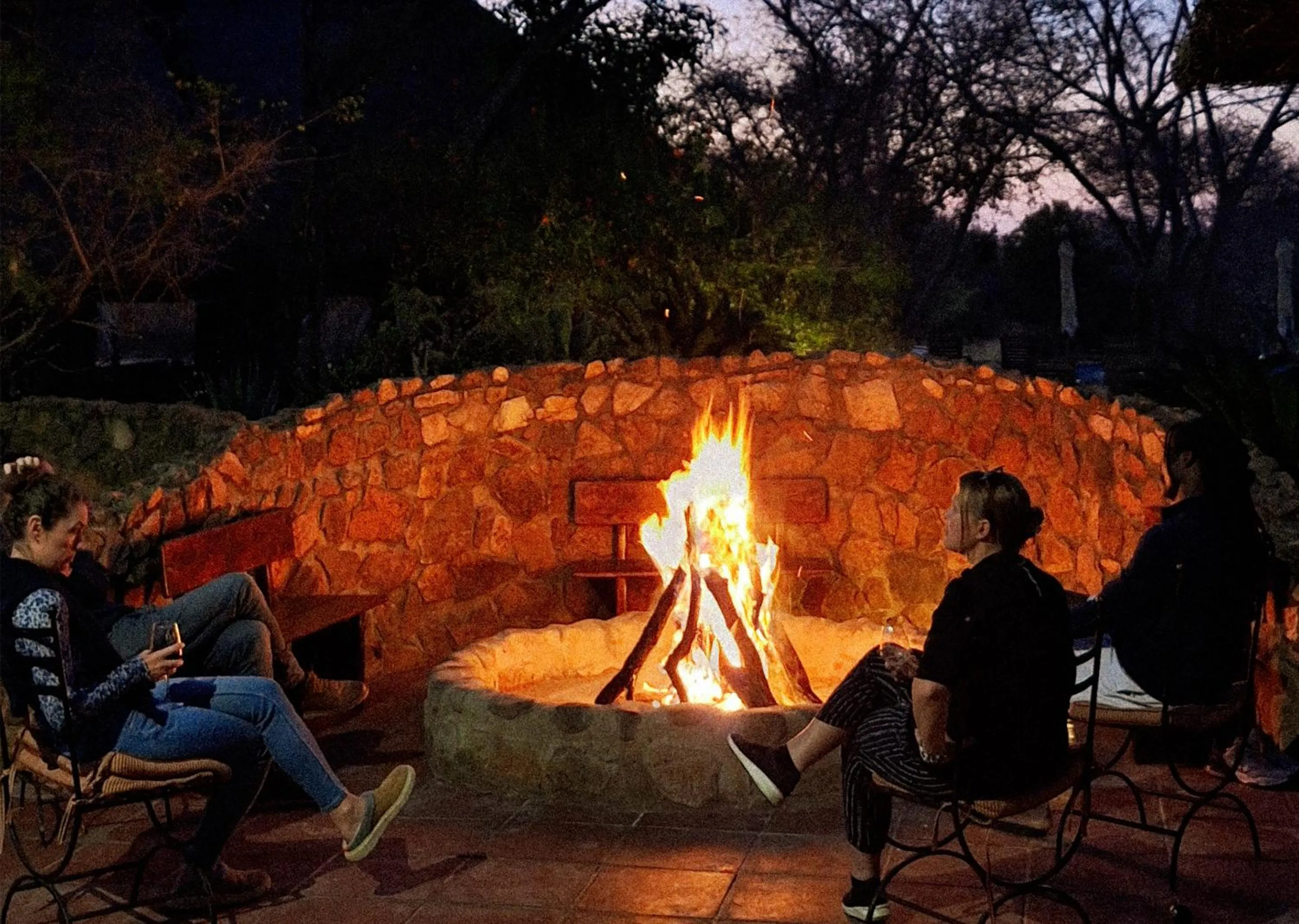 Night in Finfoot Lake Reserve by Dream Resorts