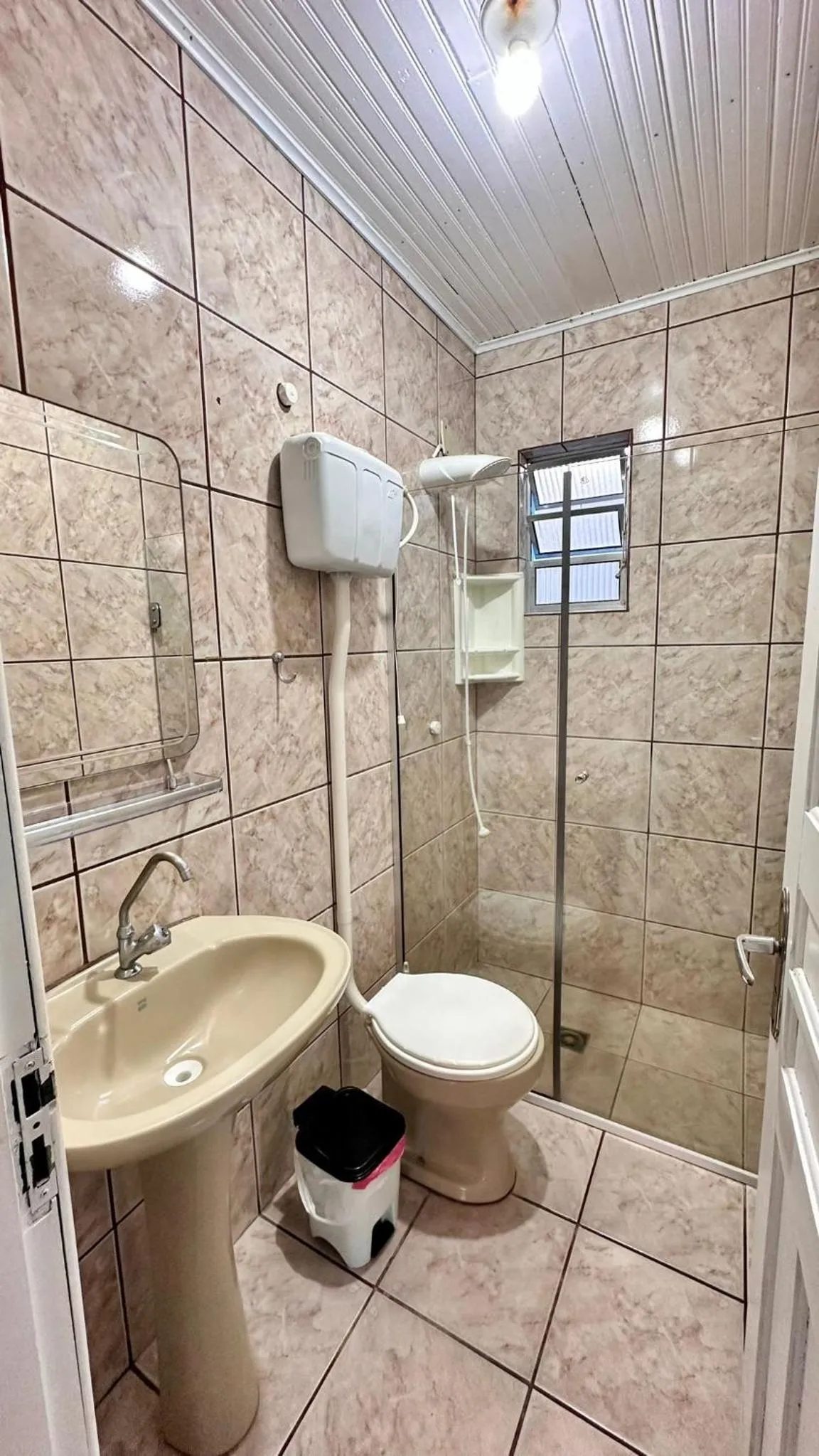Shower in Recanto Da Val
