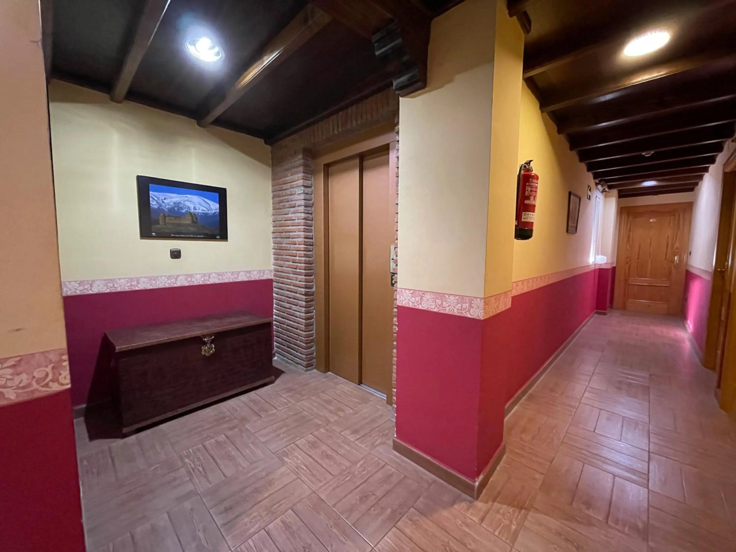 Area and facilities in Quéntar Hotel Rural